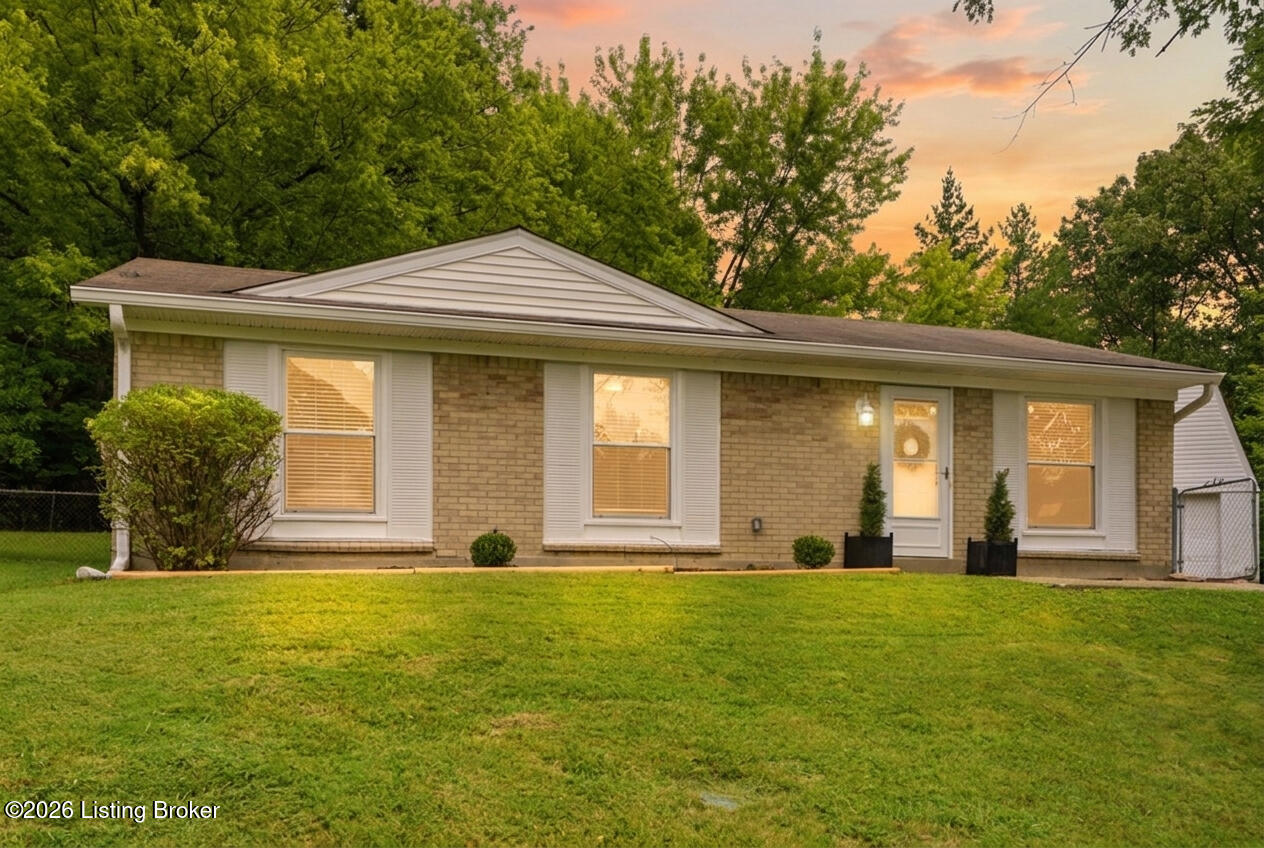 8213 Candelabrum Pl Property Photo 3