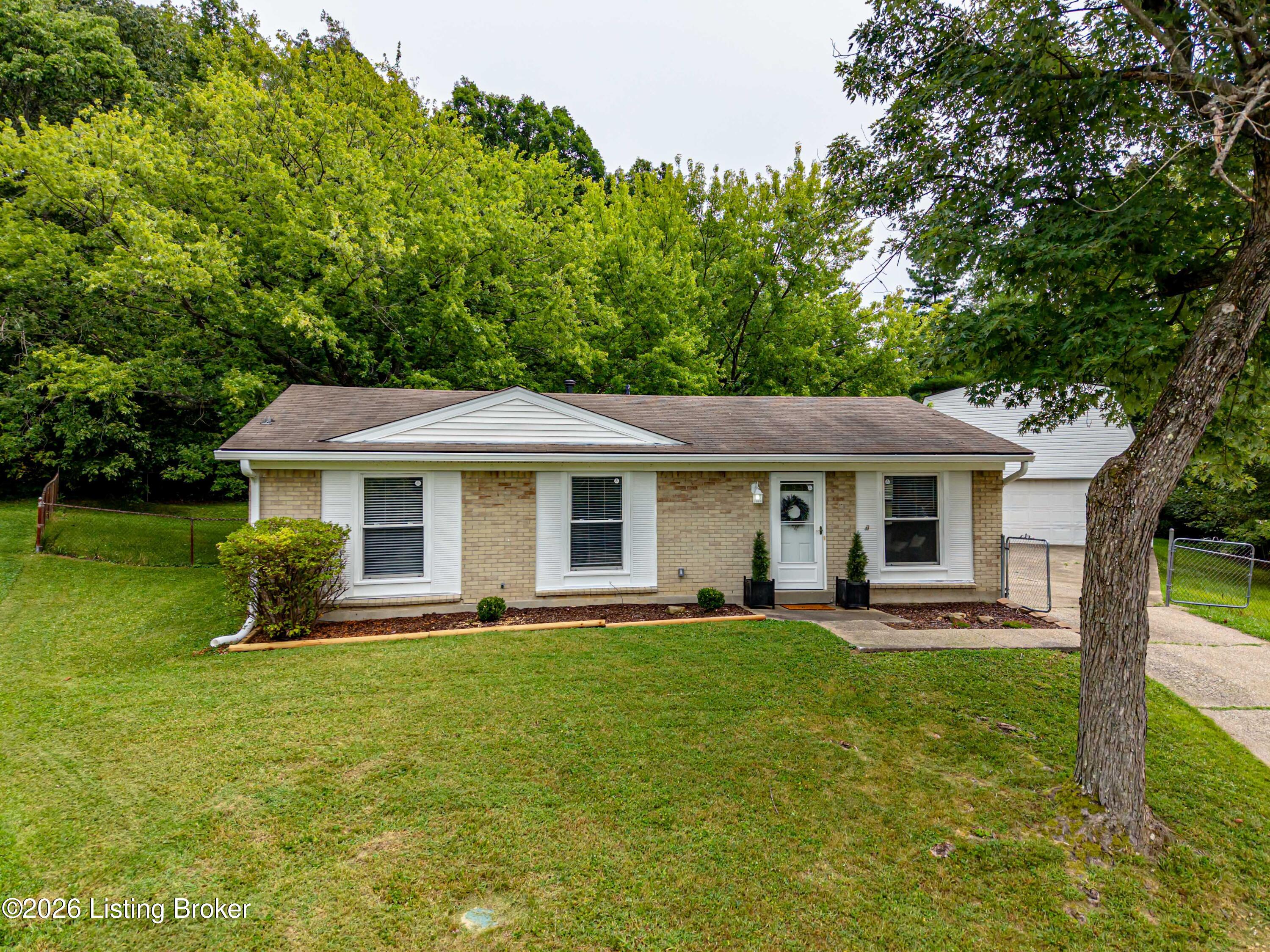 8213 Candelabrum Pl Property Photo 5