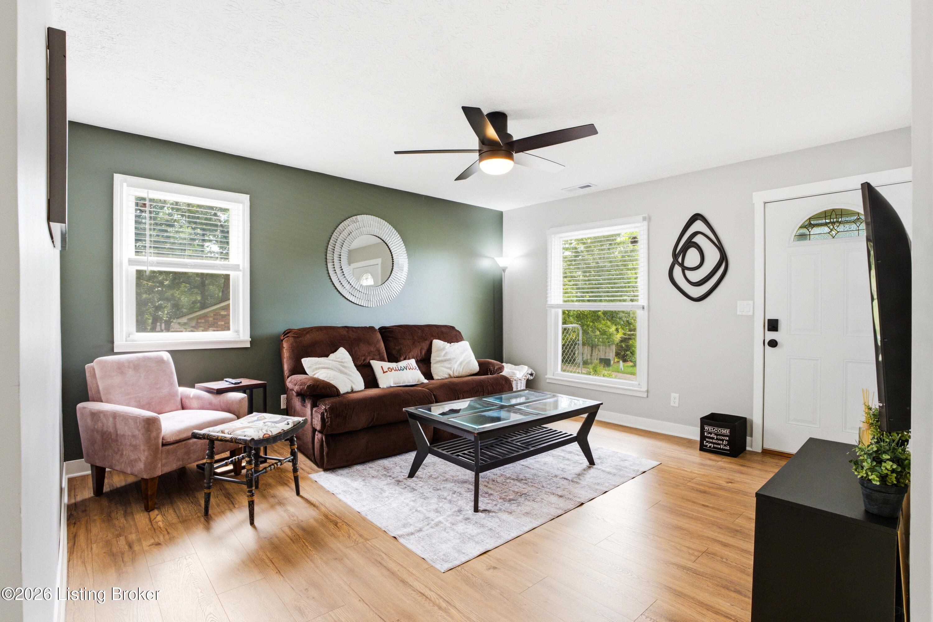8213 Candelabrum Pl Property Photo 7
