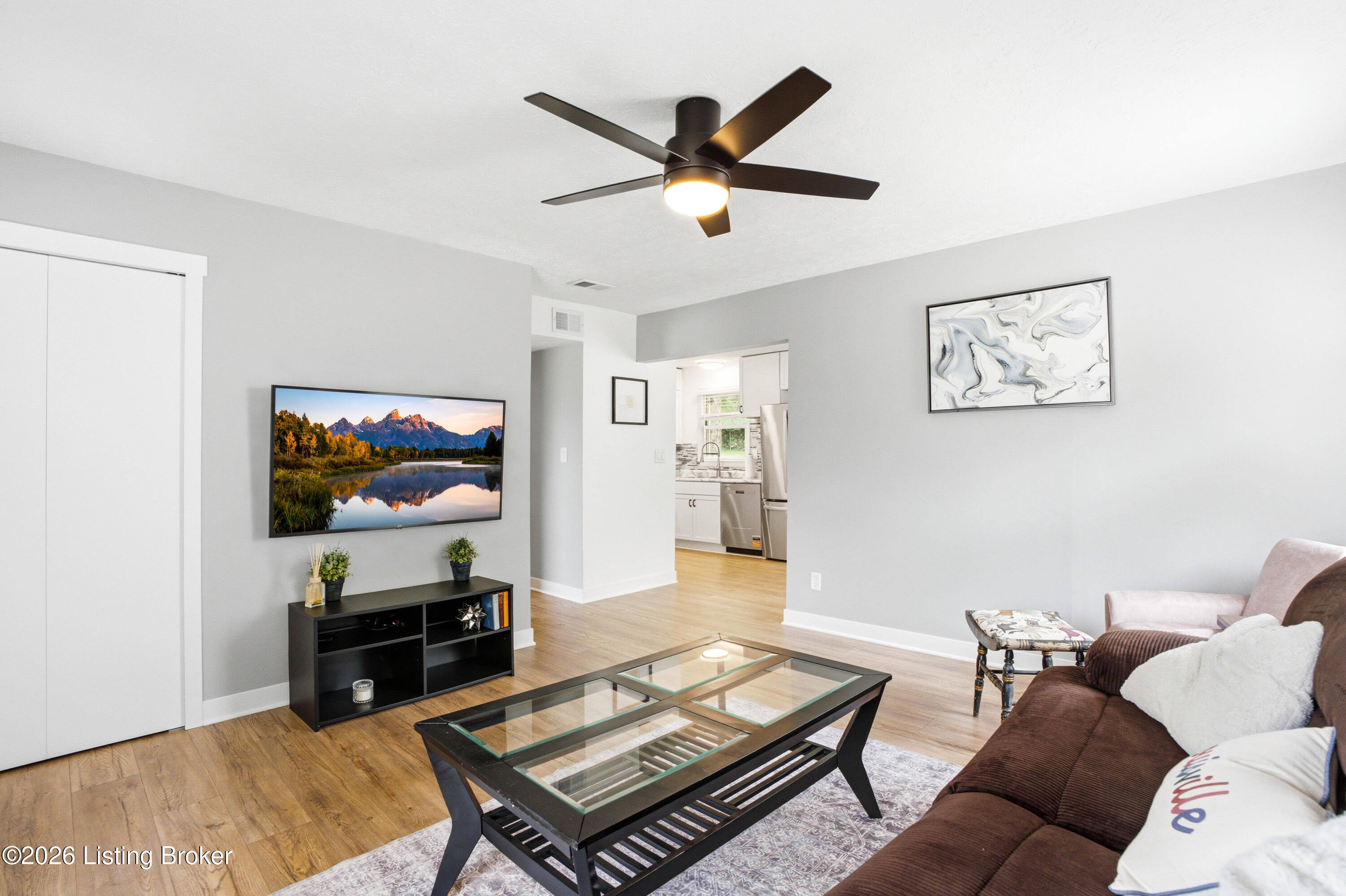 8213 Candelabrum Pl Property Photo 8