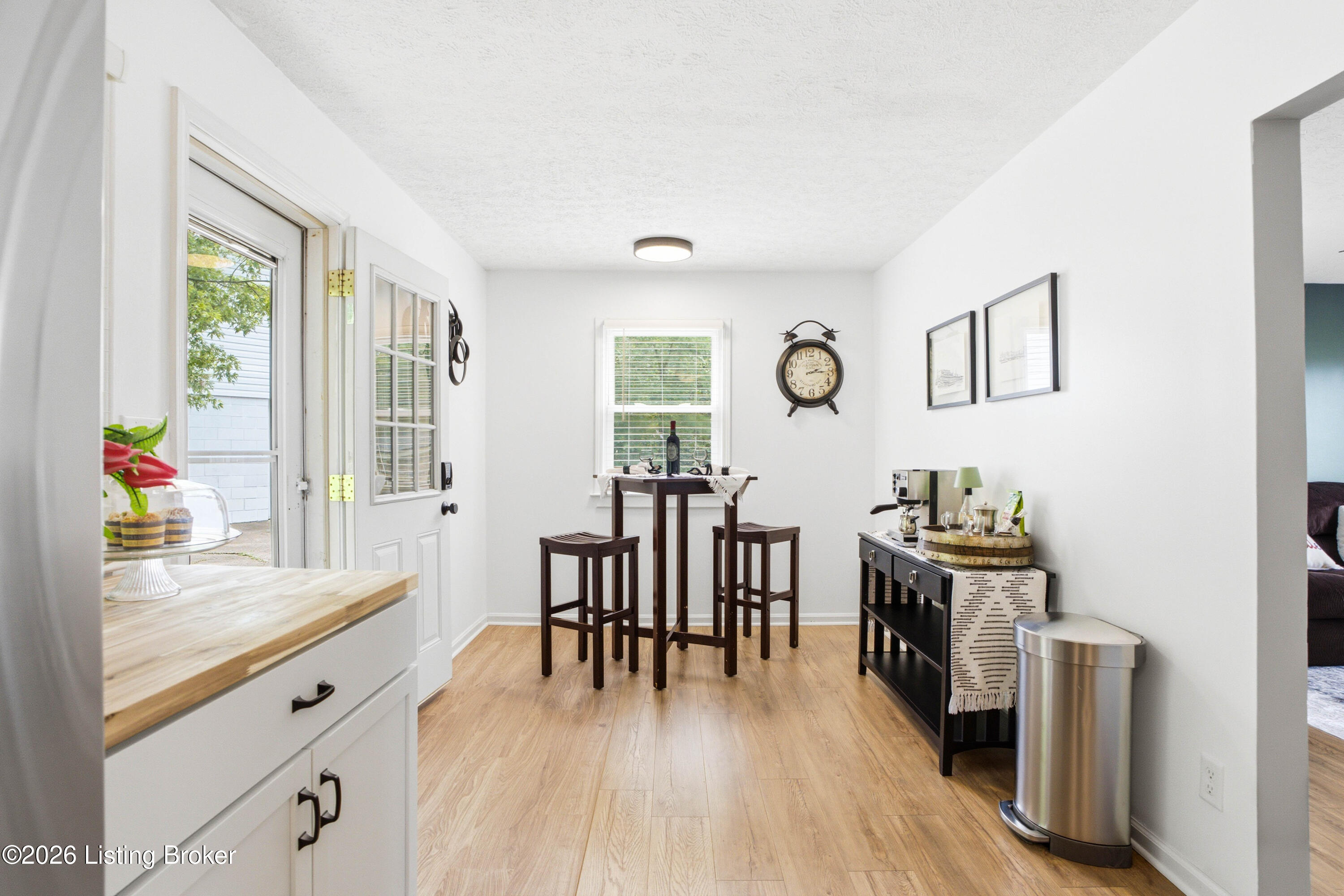 8213 Candelabrum Pl Property Photo 14