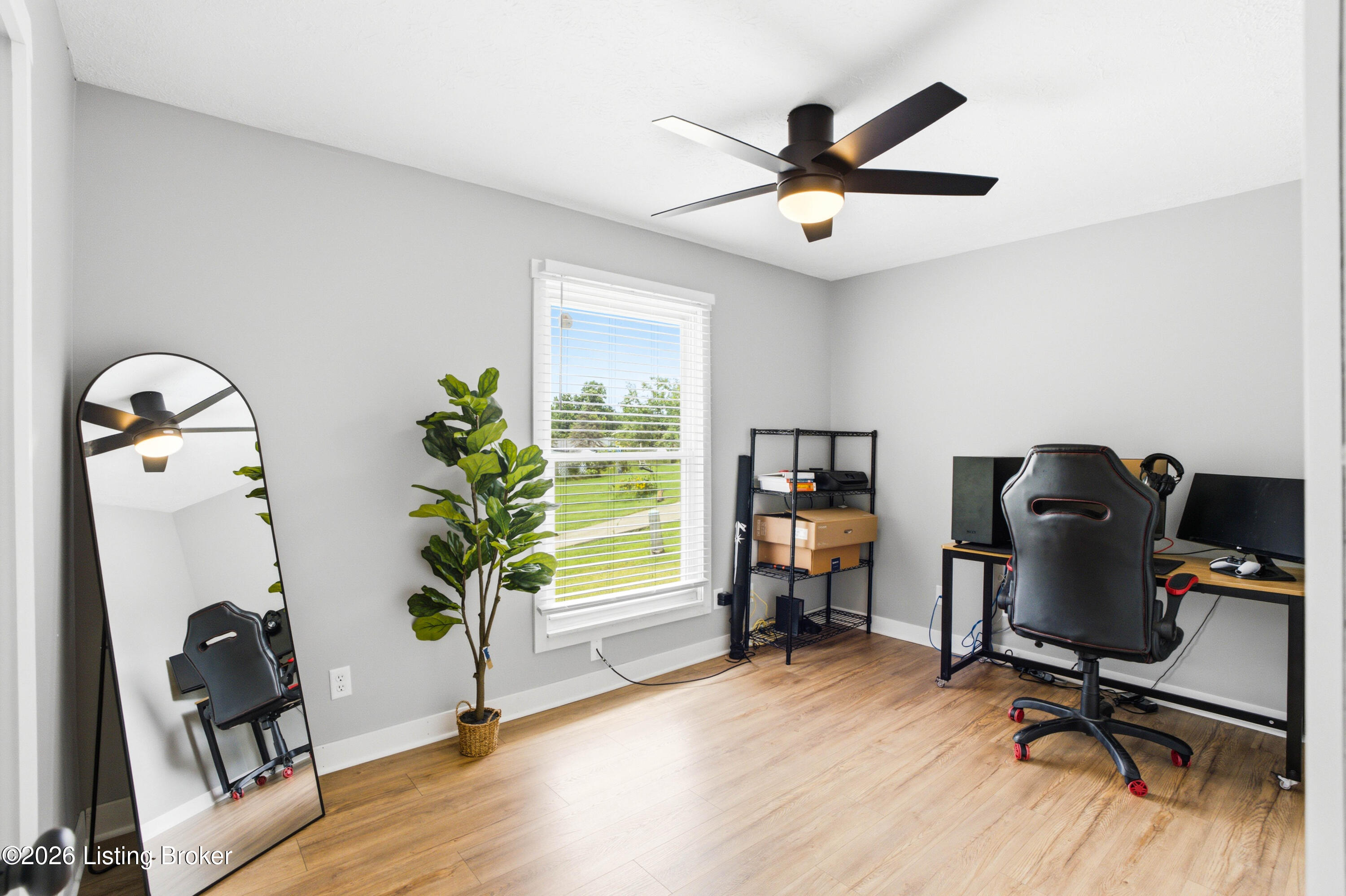 8213 Candelabrum Pl Property Photo 18