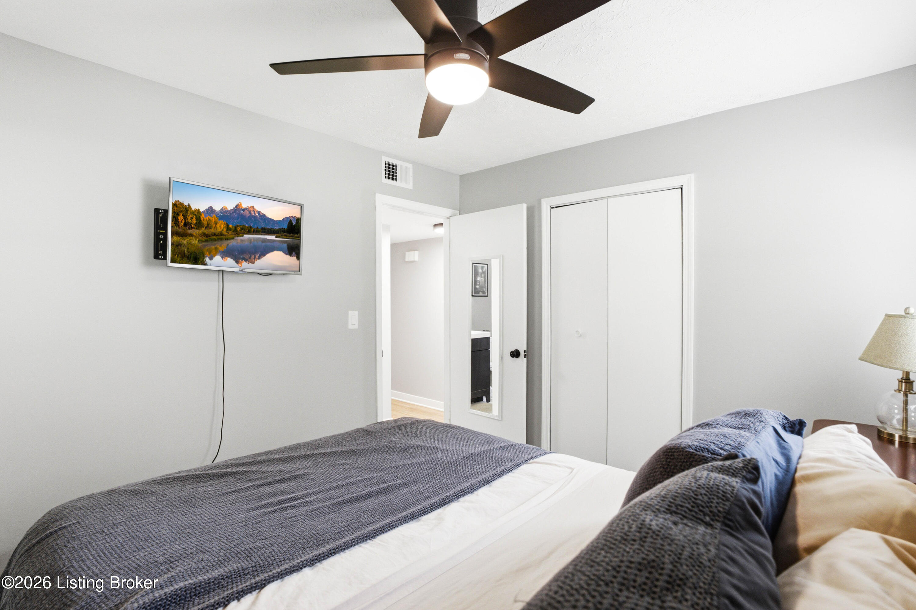 8213 Candelabrum Pl Property Photo 26