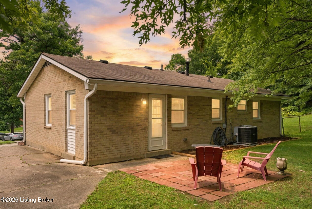 8213 Candelabrum Pl Property Photo 27