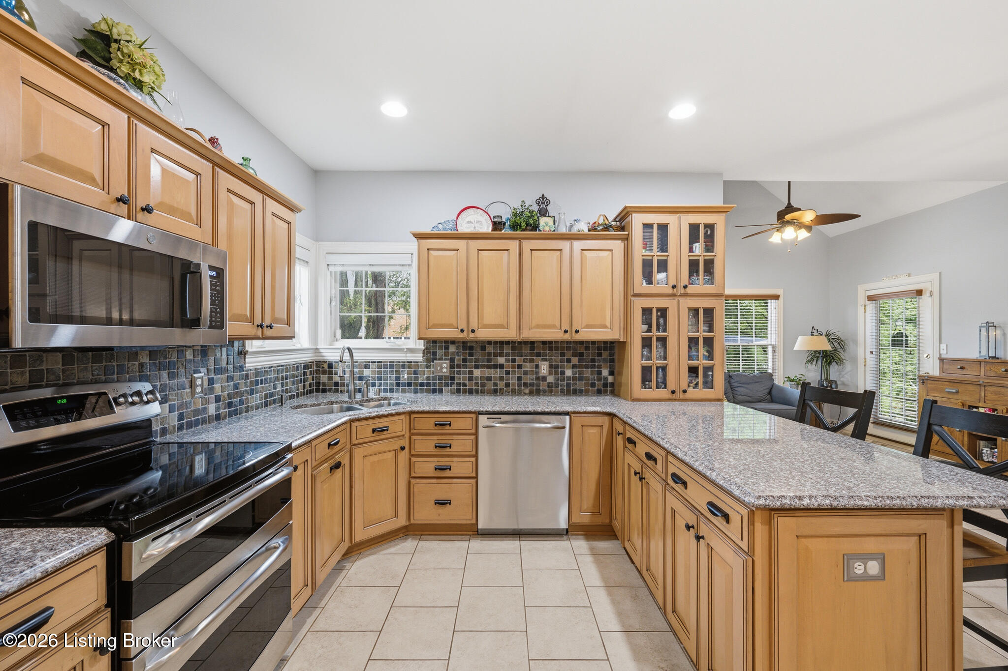 6502 Arbor Ridge Dr Property Photo 16