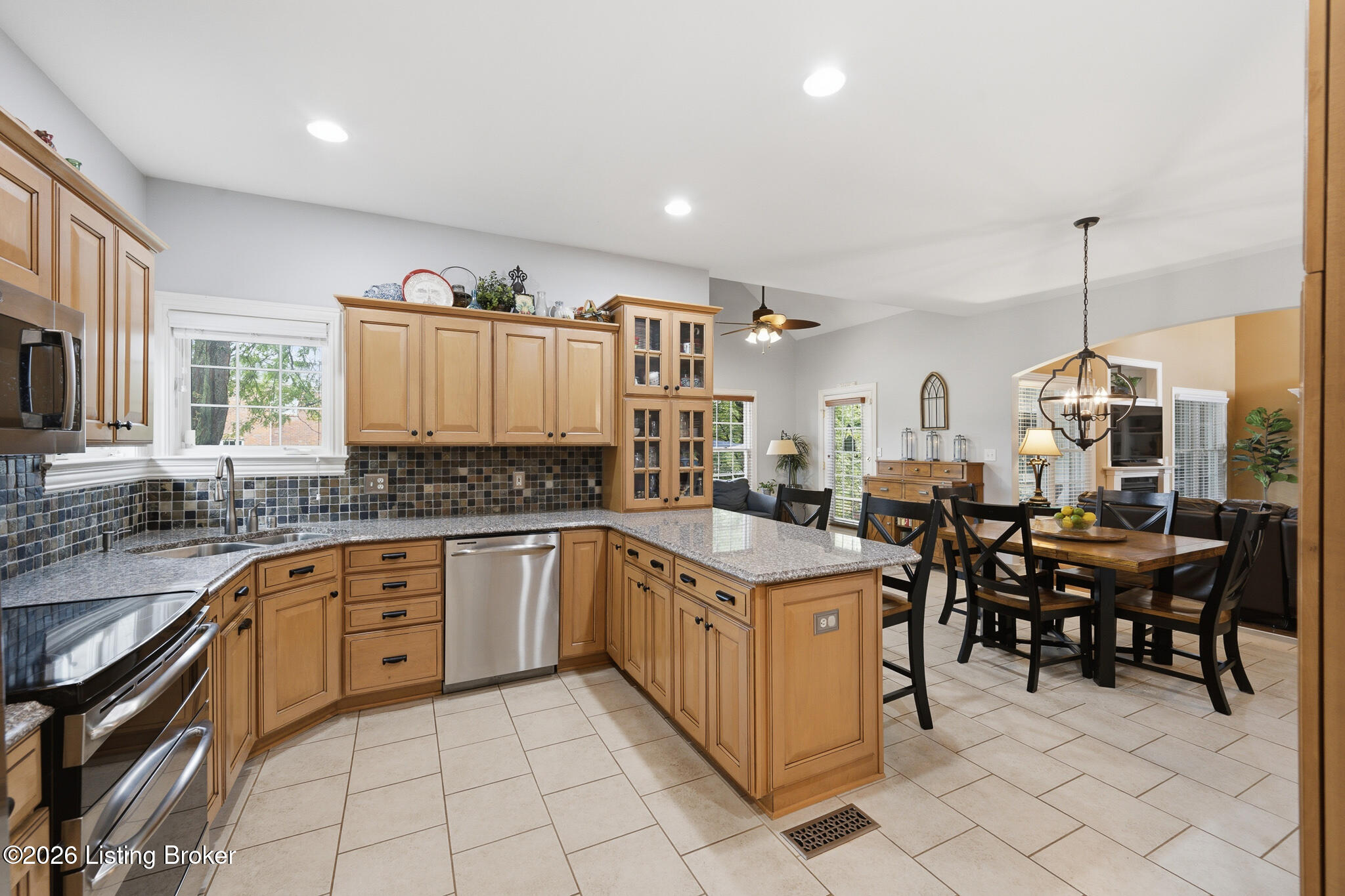 6502 Arbor Ridge Dr Property Photo 17