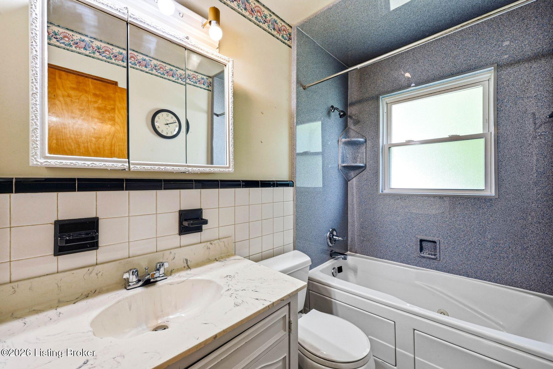 5204 Monaco Dr Property Photo 23