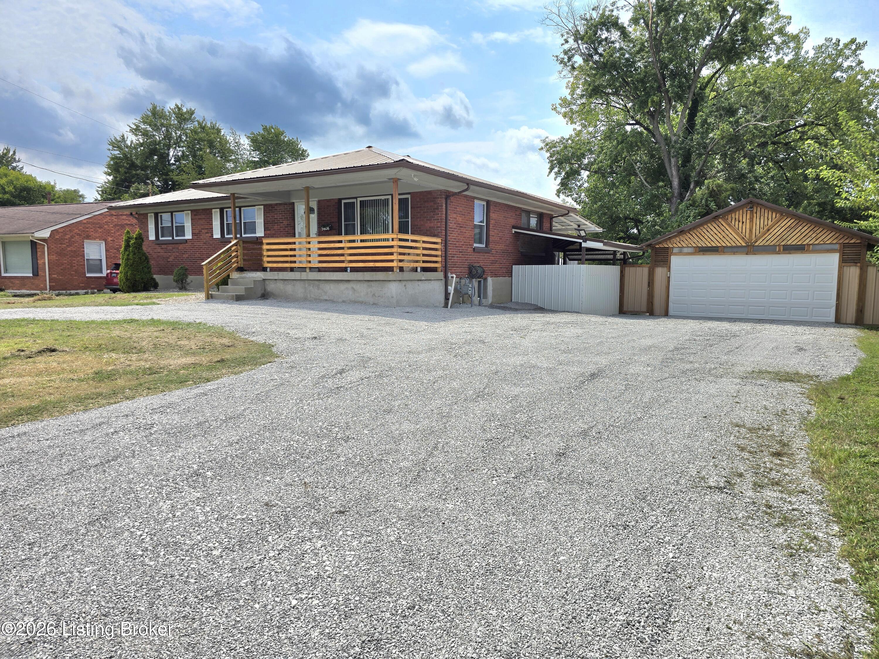 5408 Rolling Ridge Rd Property Photo 3