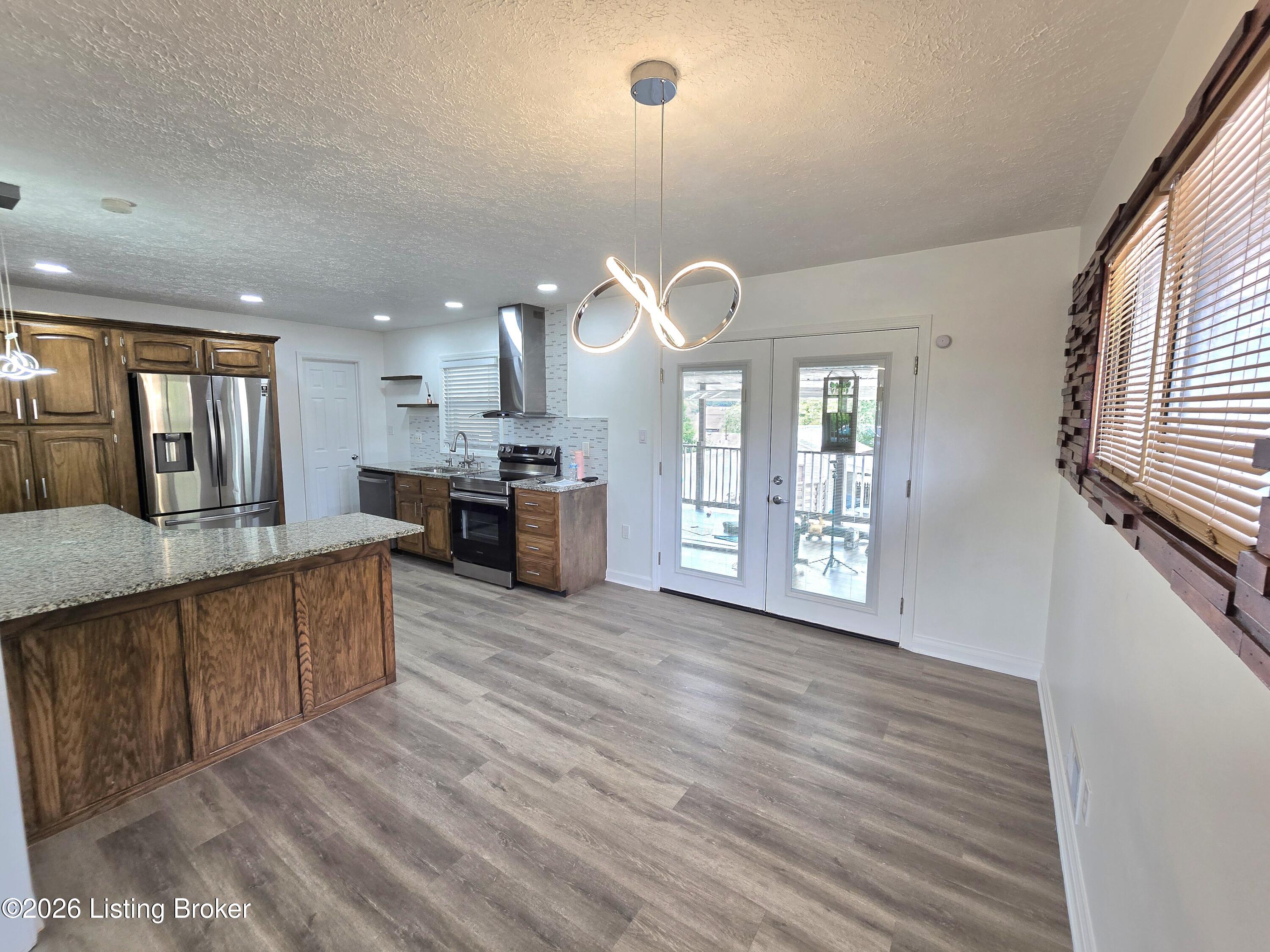 5408 Rolling Ridge Rd Property Photo 7