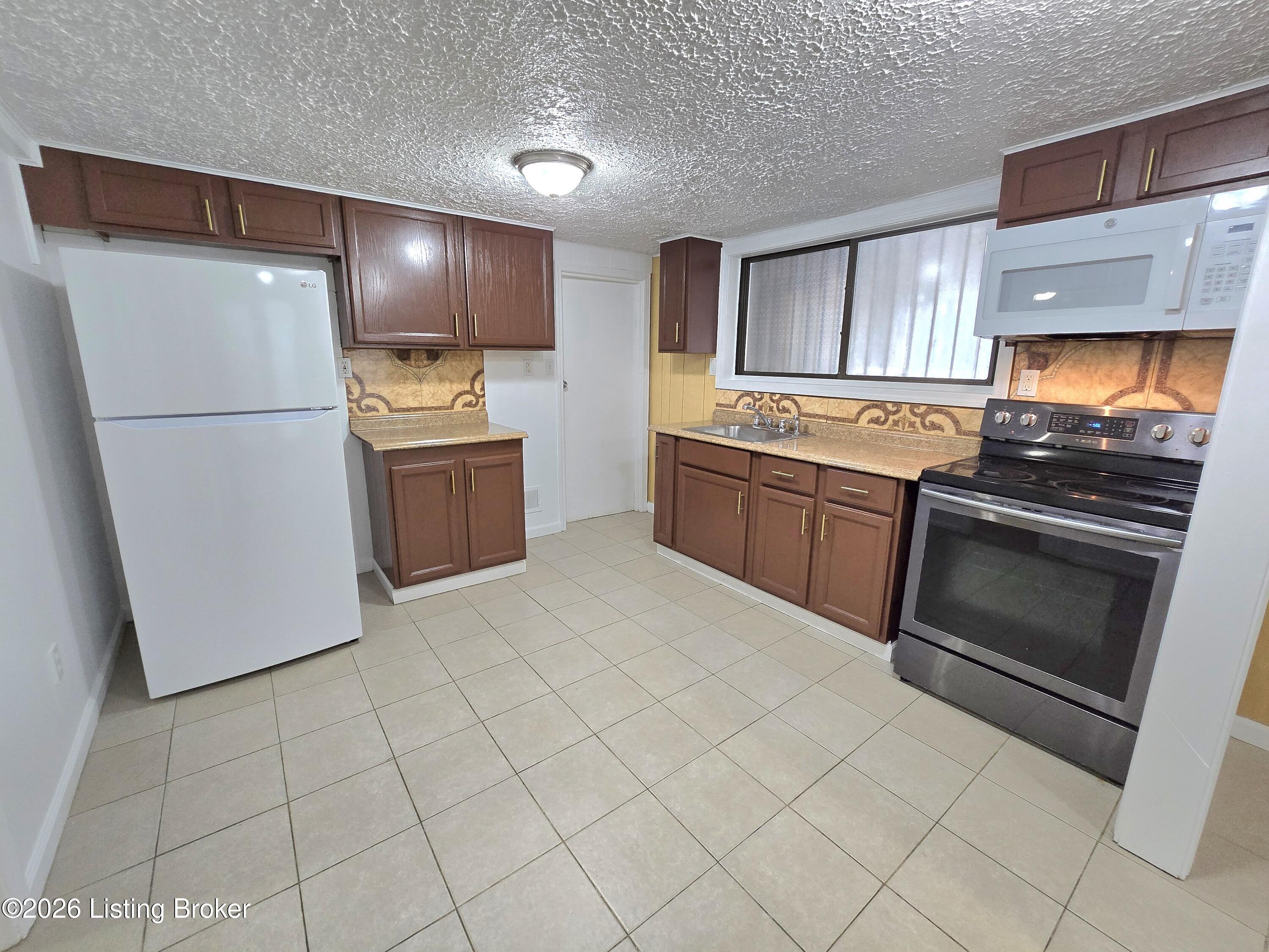 5408 Rolling Ridge Rd Property Photo 32