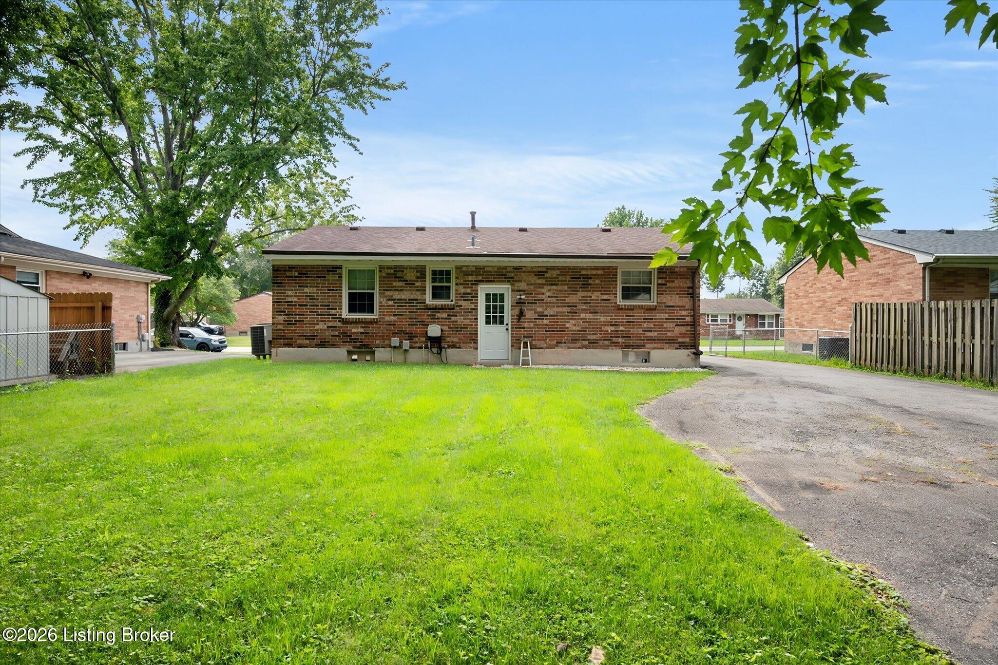 9218 Pagoda Dr Property Photo 27
