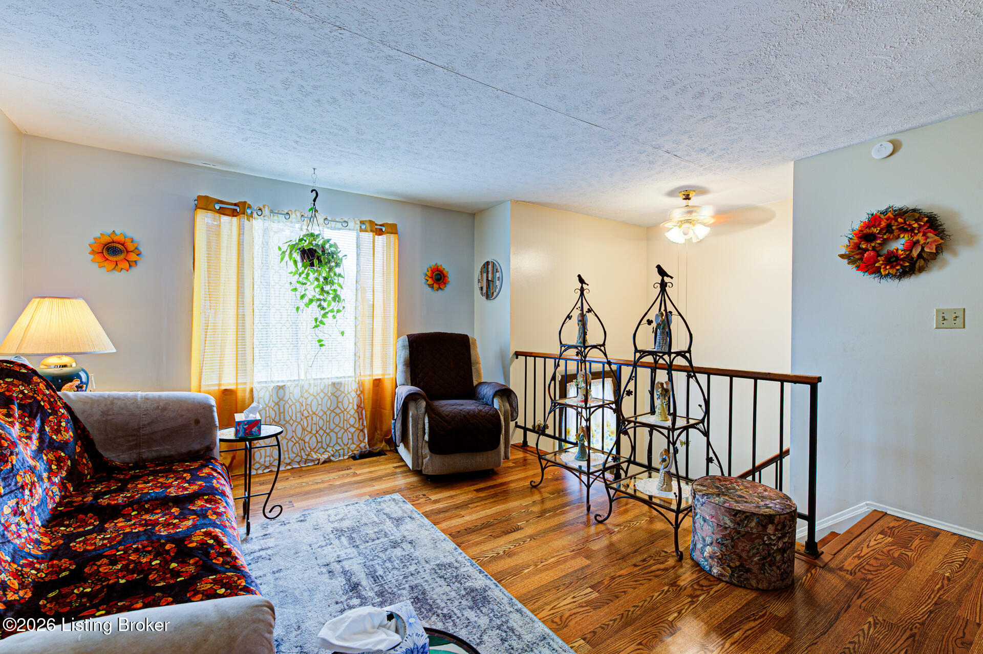 106 Canyon Ct Property Photo 6