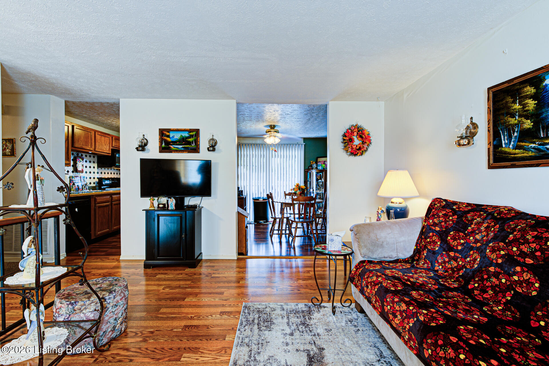 106 Canyon Ct Property Photo 7