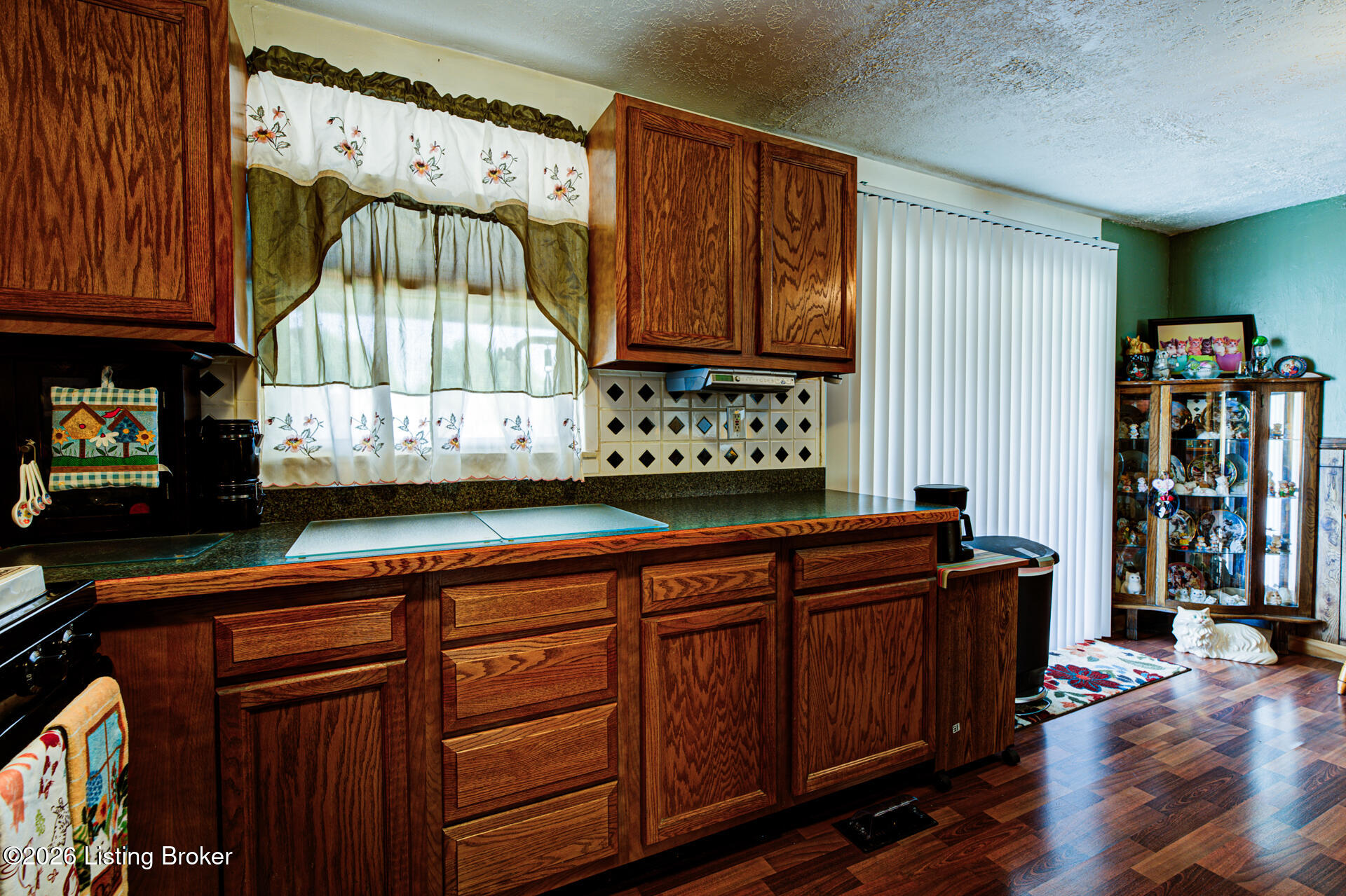 106 Canyon Ct Property Photo 10