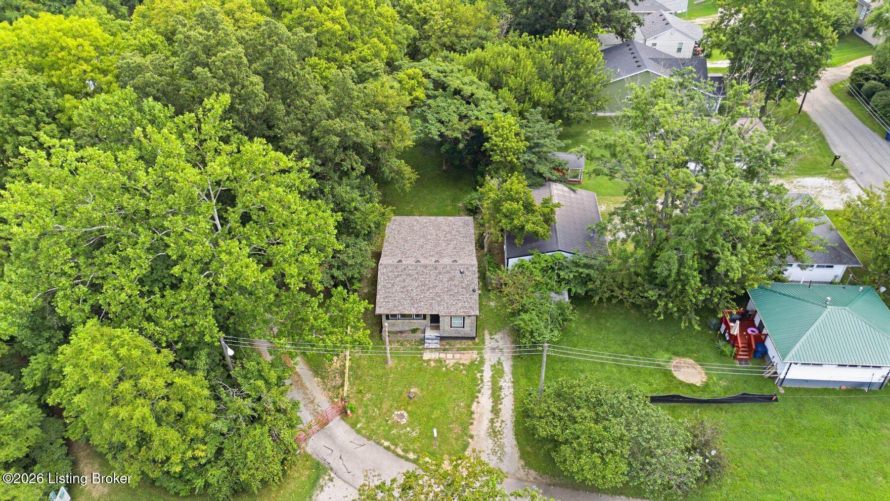 403 Maple Ct Property Photo 45