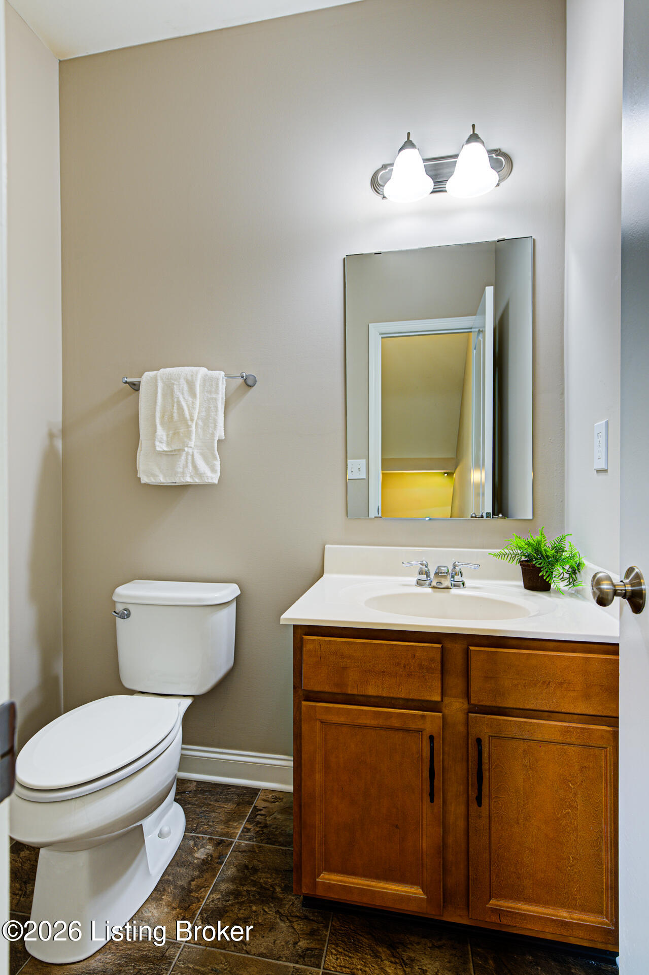 1005 Ashberry Dr Property Photo 12