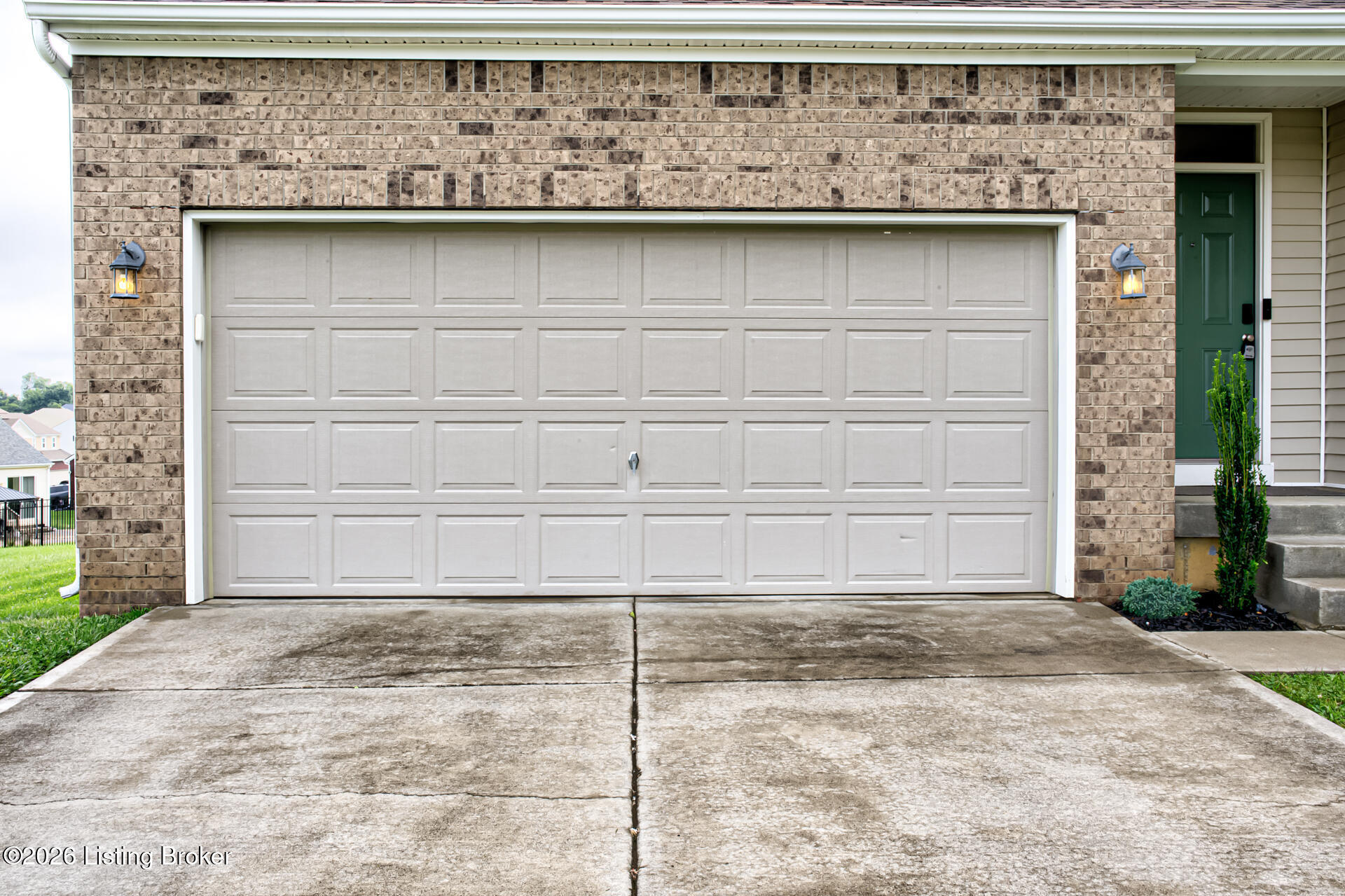 1005 Ashberry Dr Property Photo 30