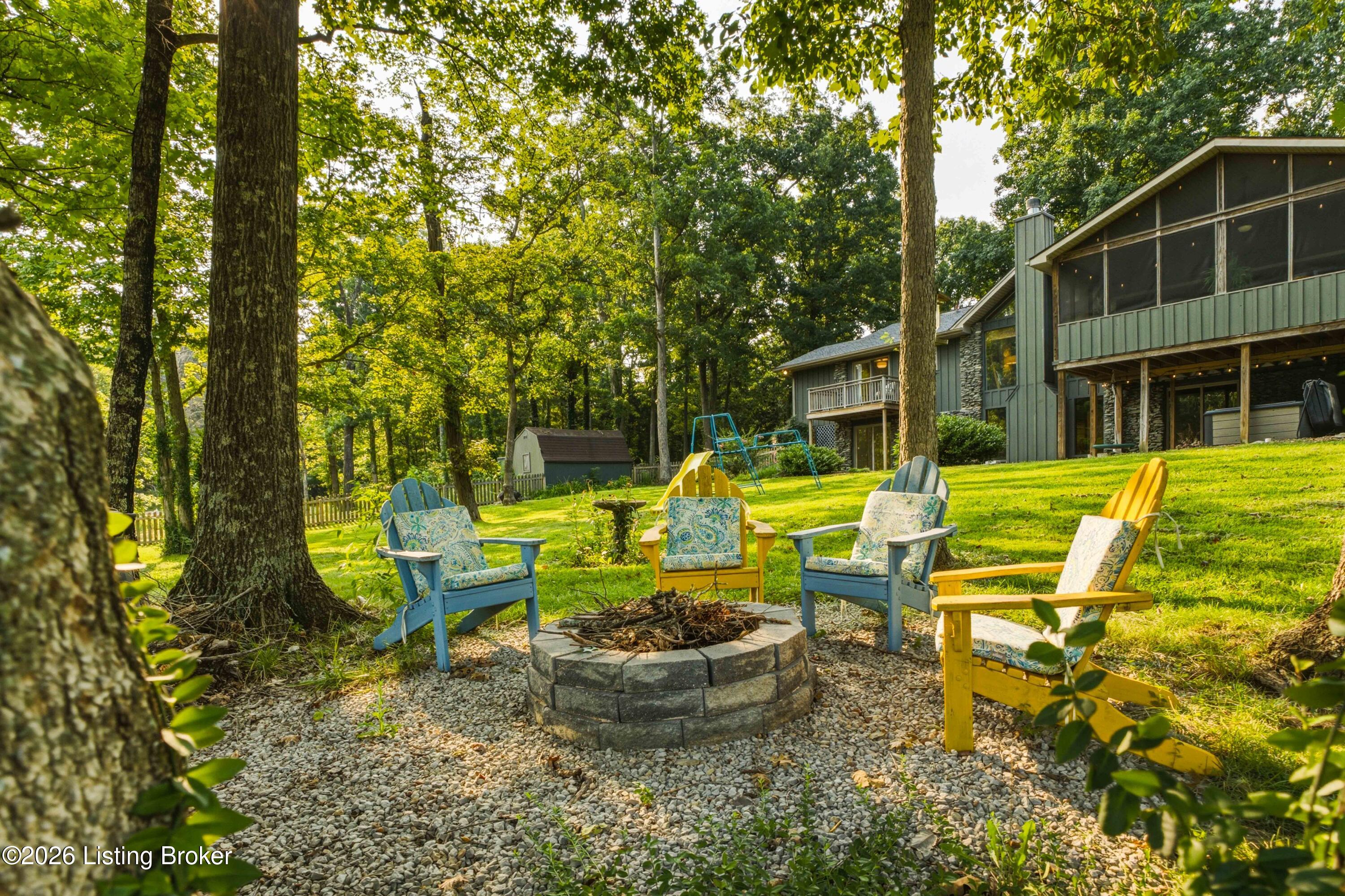 114 Pine Creek Trail Property Photo 17