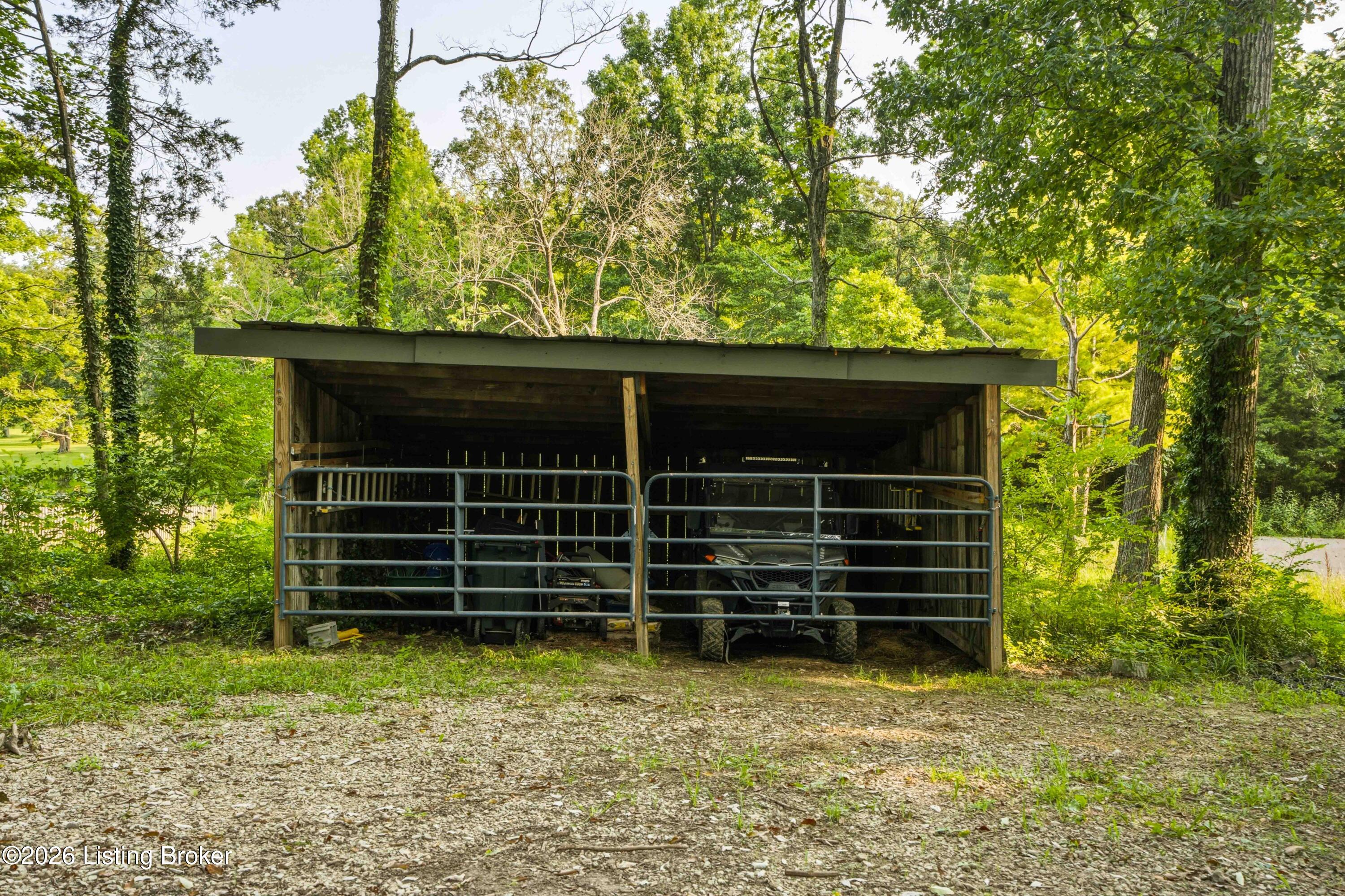 114 Pine Creek Trail Property Photo 19
