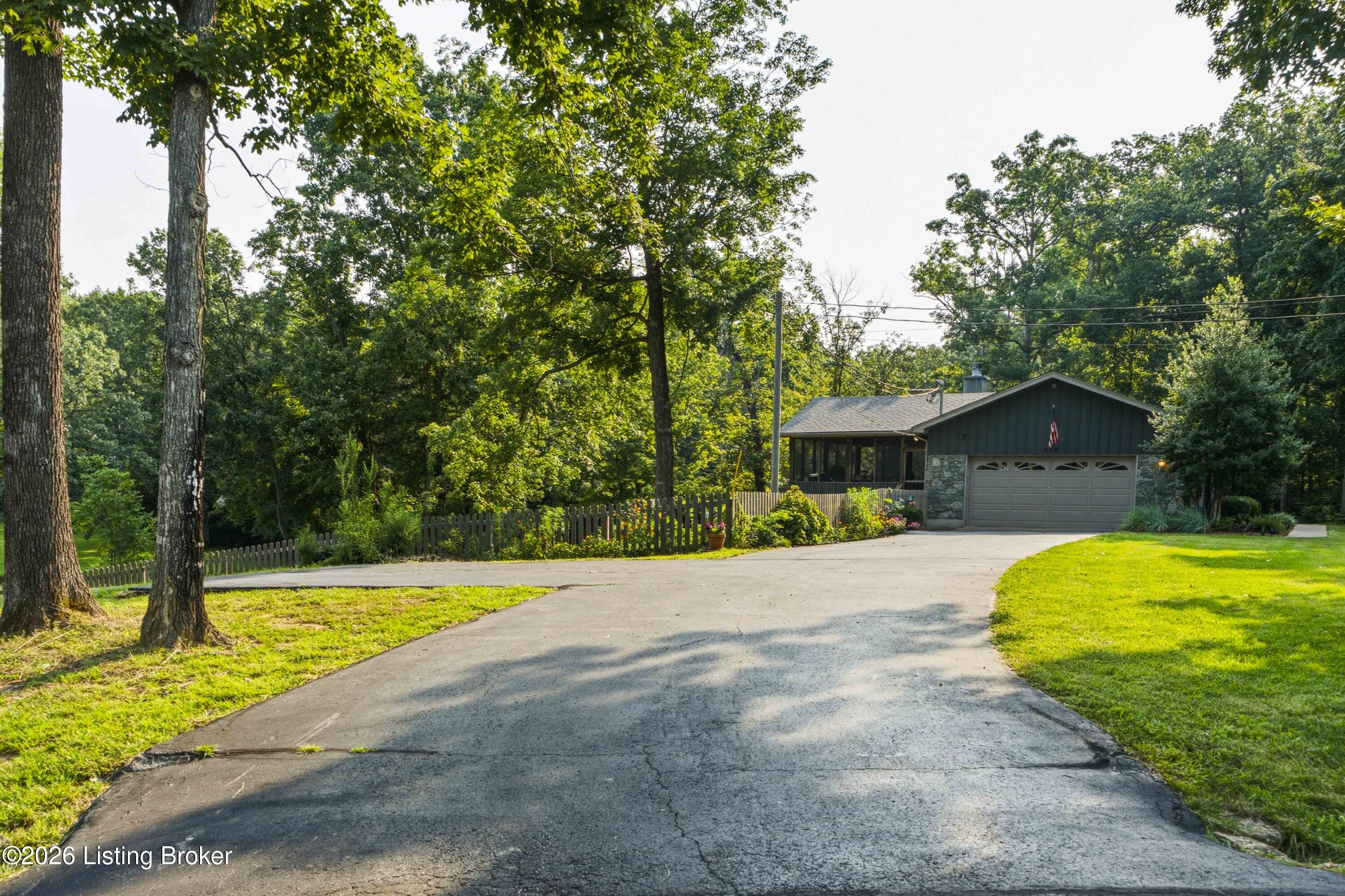 114 Pine Creek Trail Property Photo 73