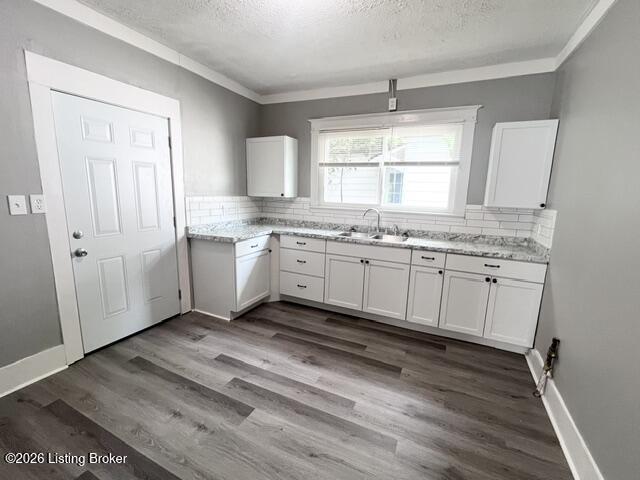3748 Kahlert Ave Property Photo 8