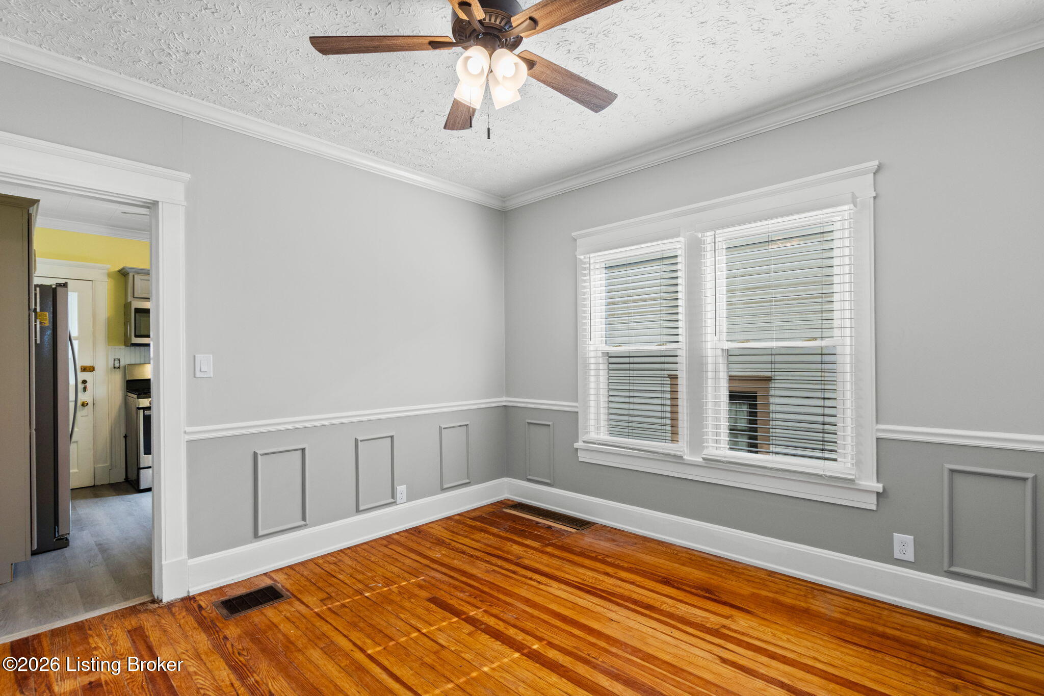 1063 Highland Ave Property Photo 12
