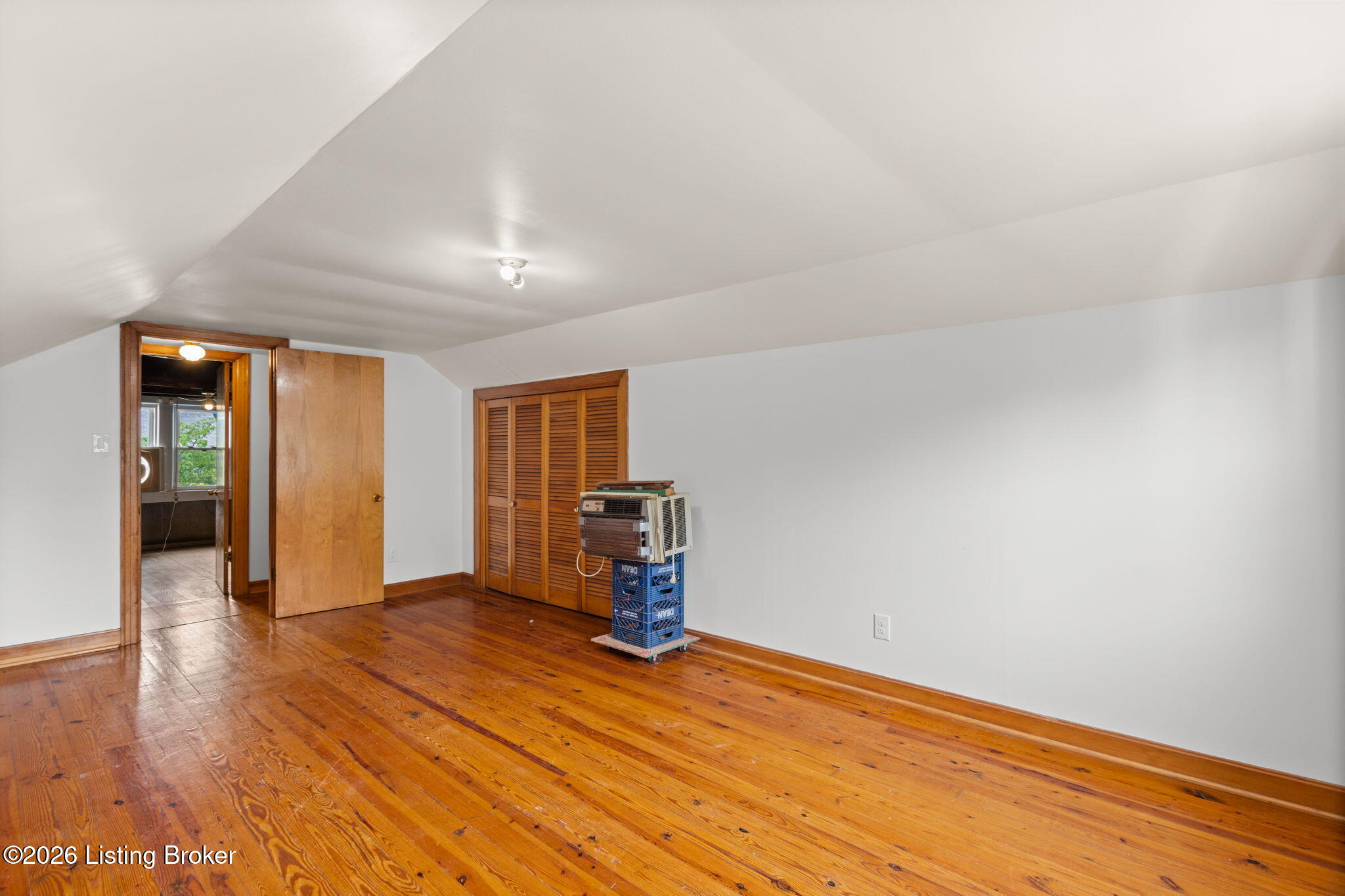 1063 Highland Ave Property Photo 31