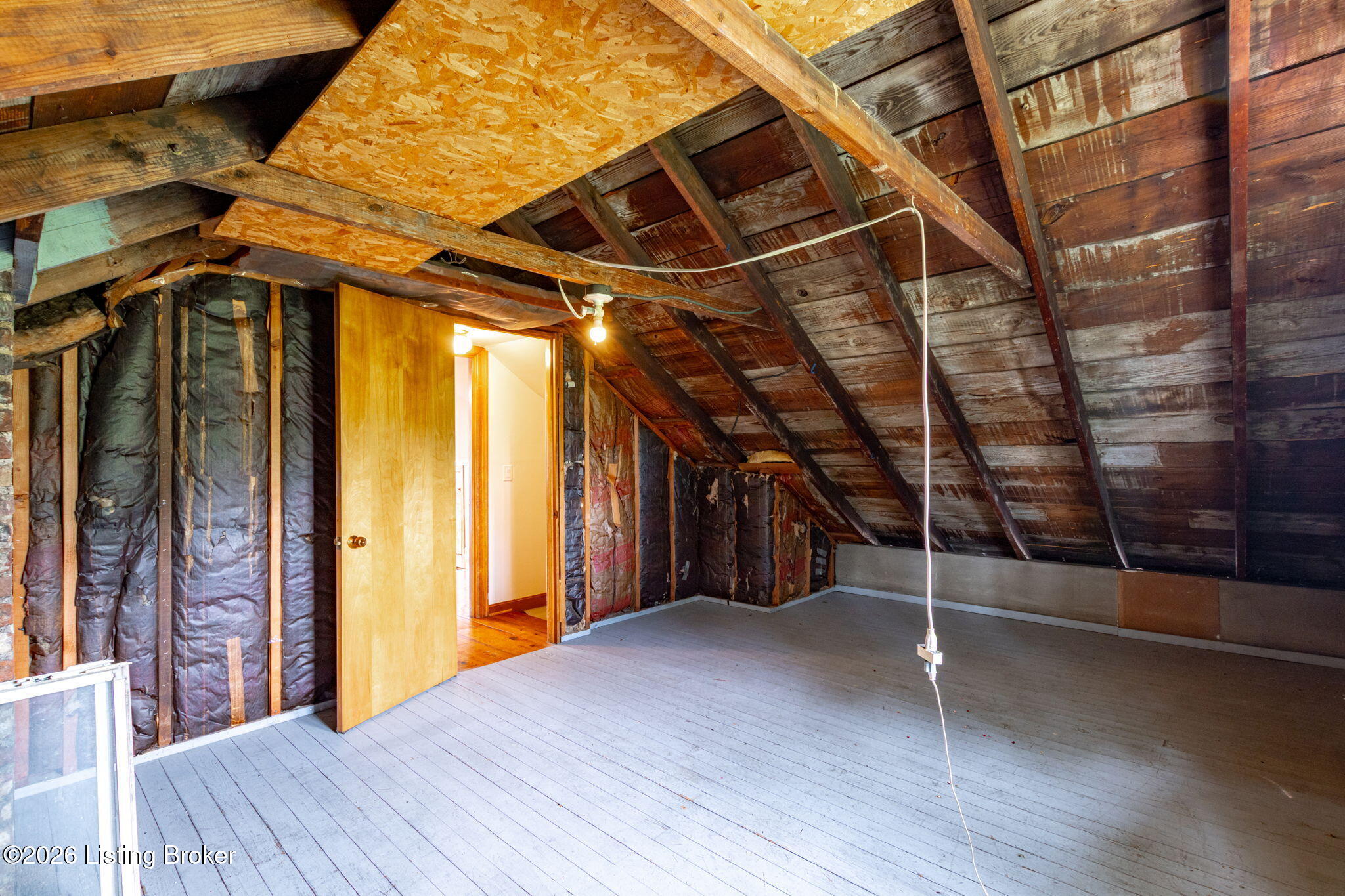1063 Highland Ave Property Photo 38
