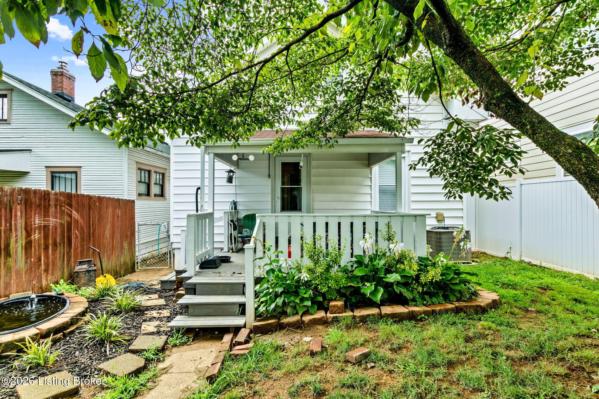 1063 Highland Ave Property Photo 48