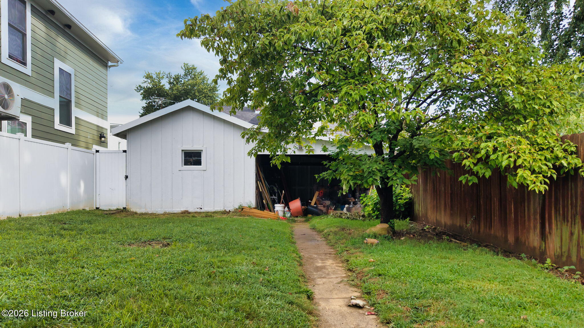 1063 Highland Ave Property Photo 52