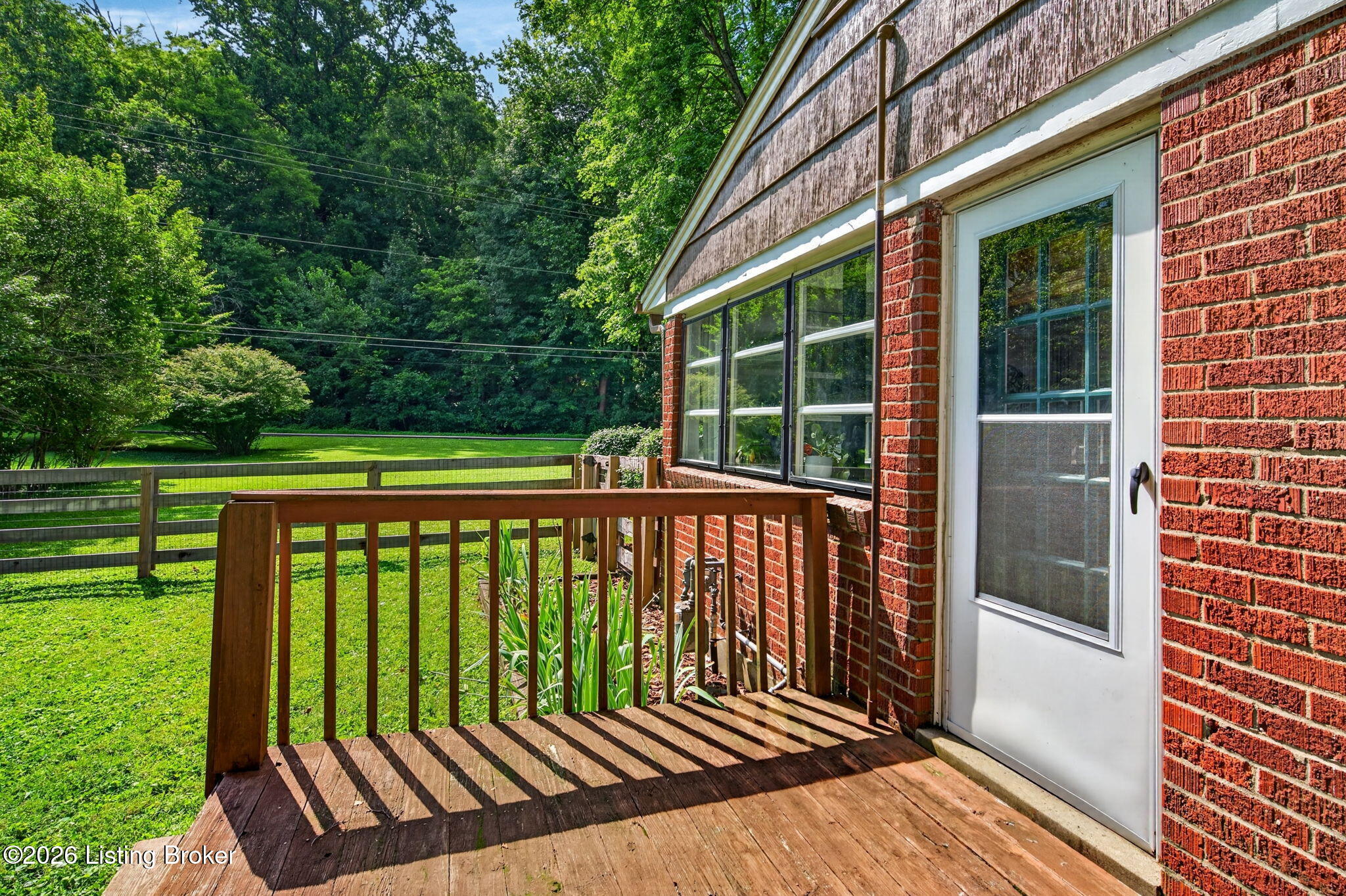 2104 N Rose Island Rd Property Photo 41