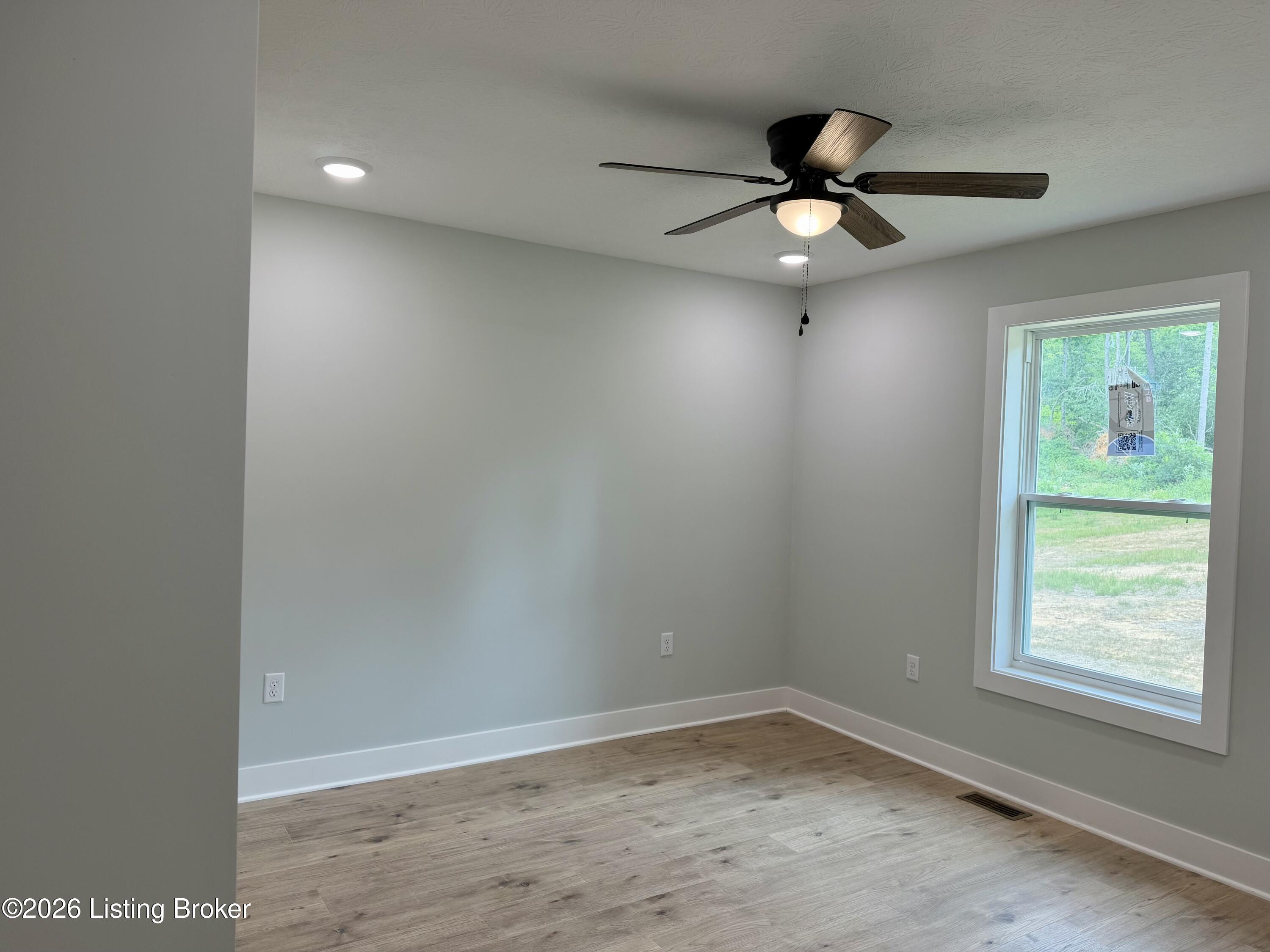 412 Woods Rd Property Photo 19