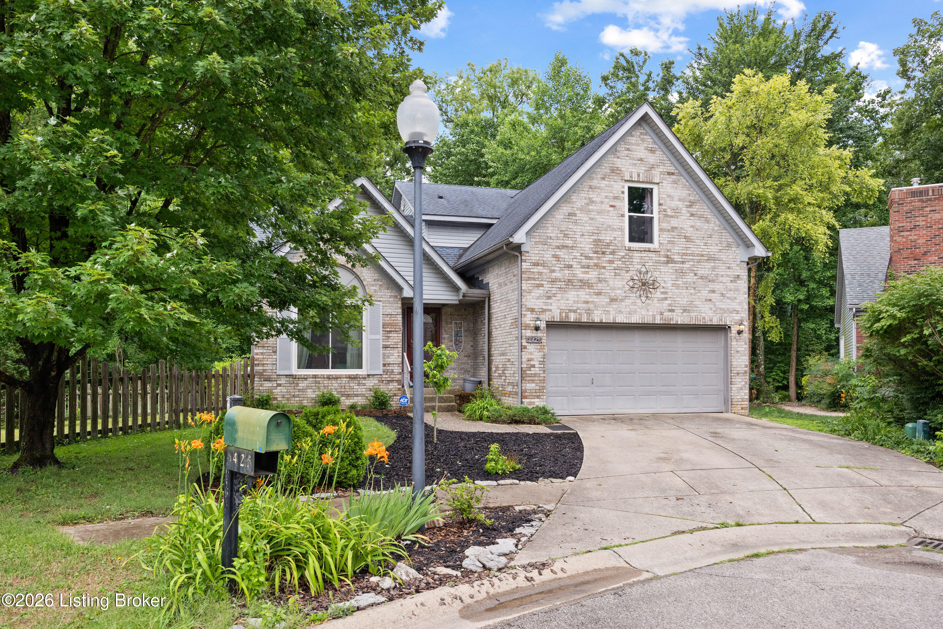 6425 Labor Ln Property Photo 2