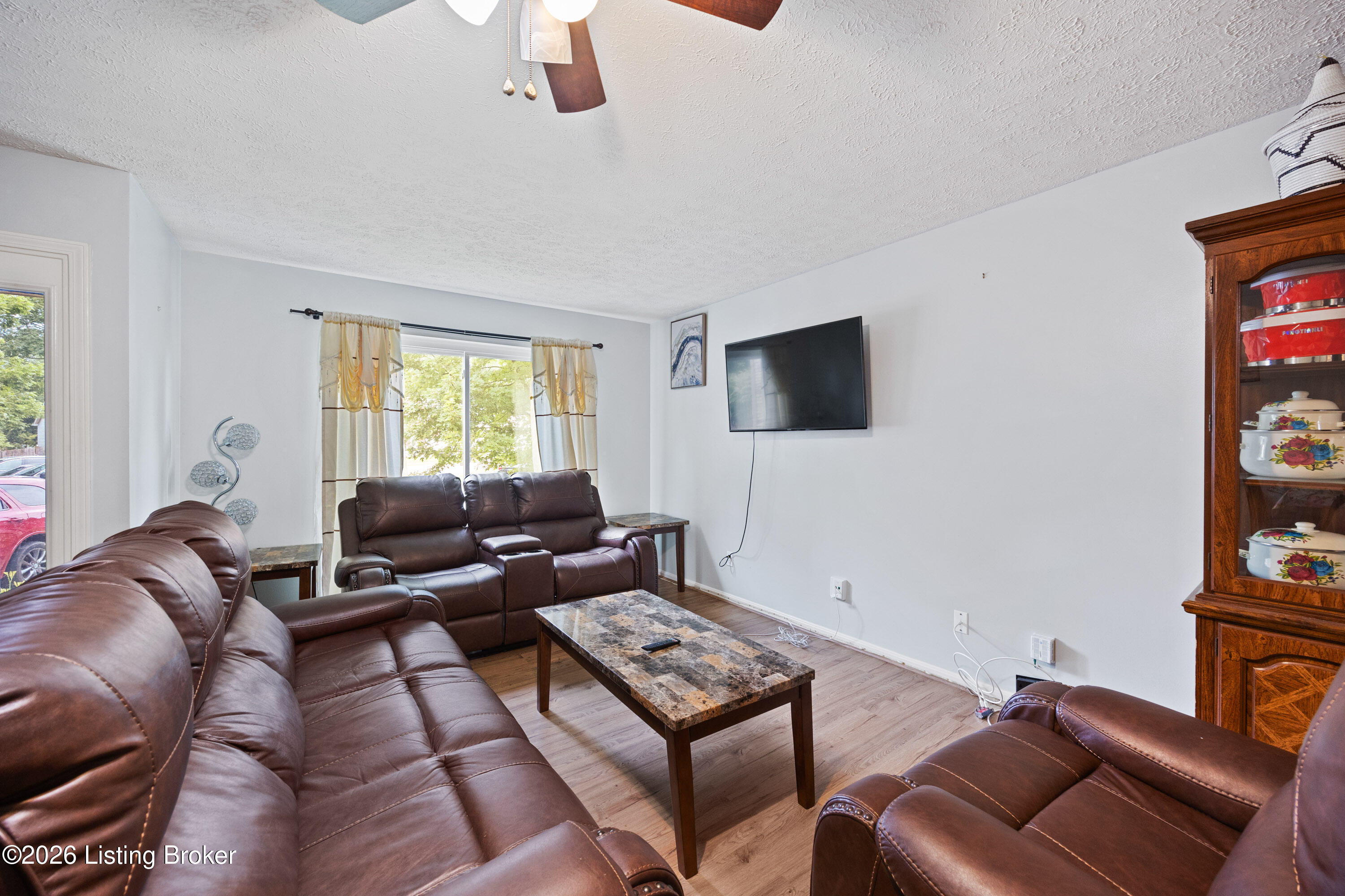 6425 Labor Ln Property Photo 4