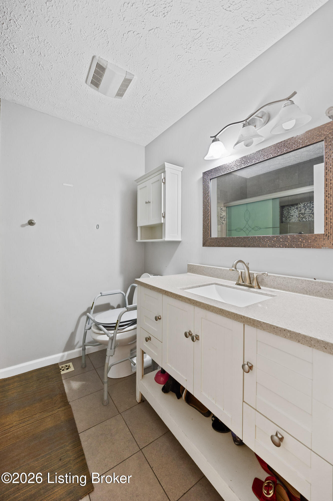 6425 Labor Ln Property Photo 14