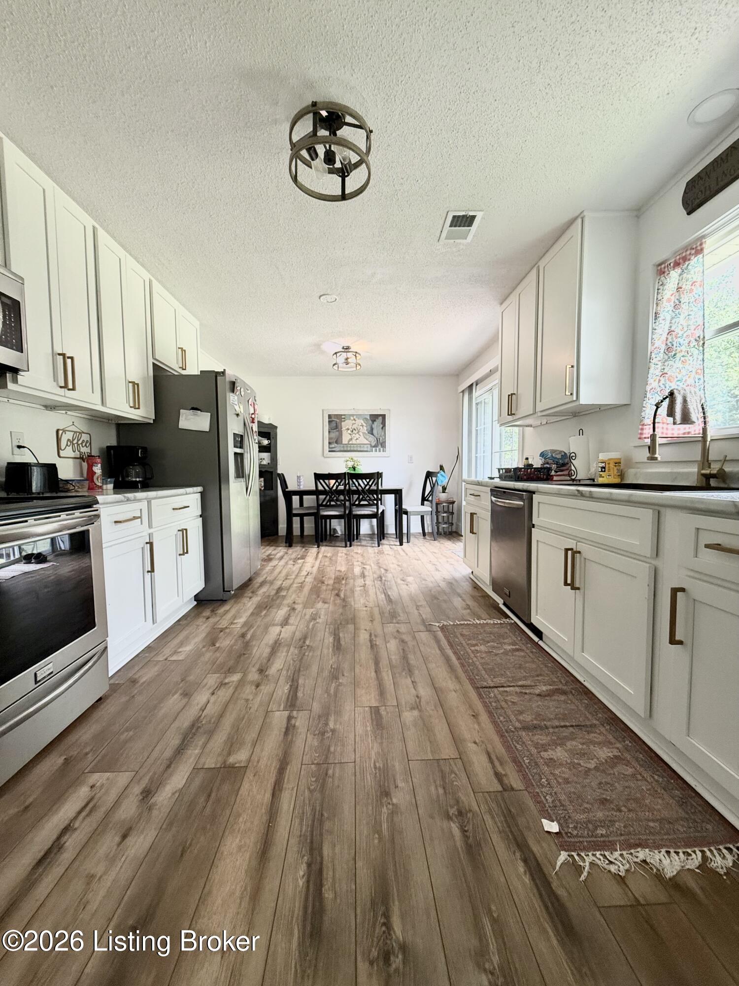 1426 Millerstown Rd Property Photo 14