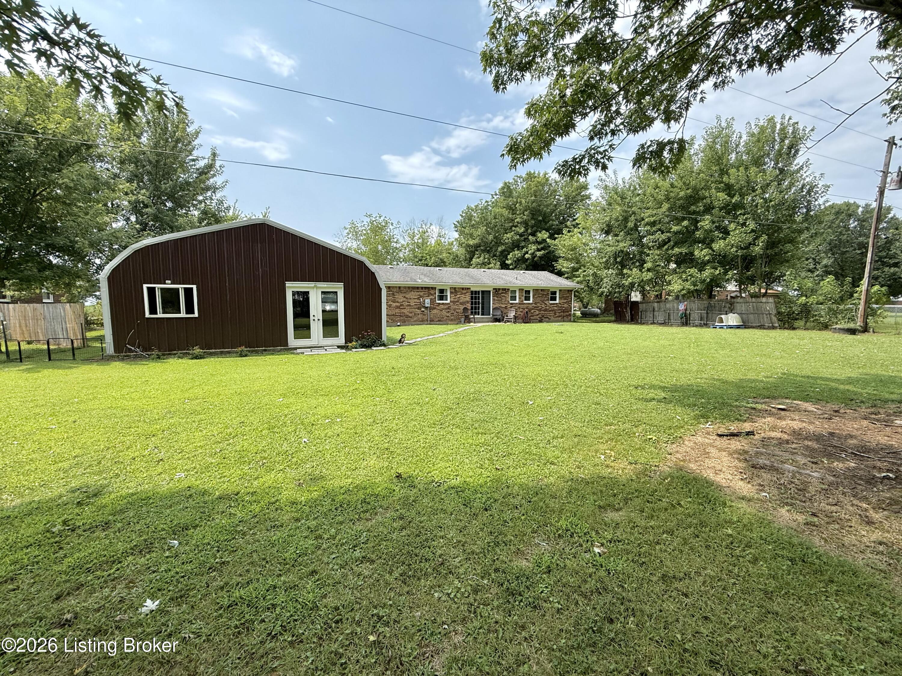 1426 Millerstown Rd Property Photo 28
