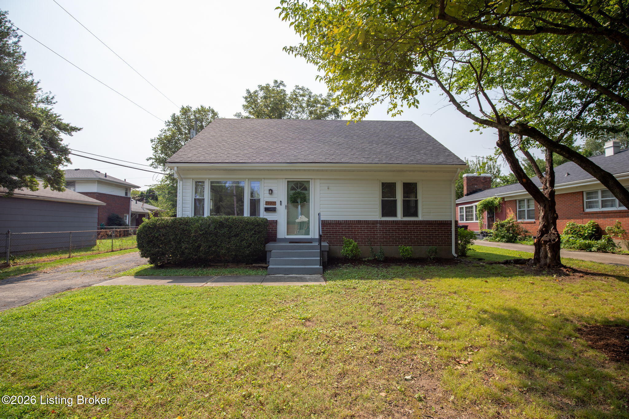 4226 Brookhaven Ave Property Photo 2