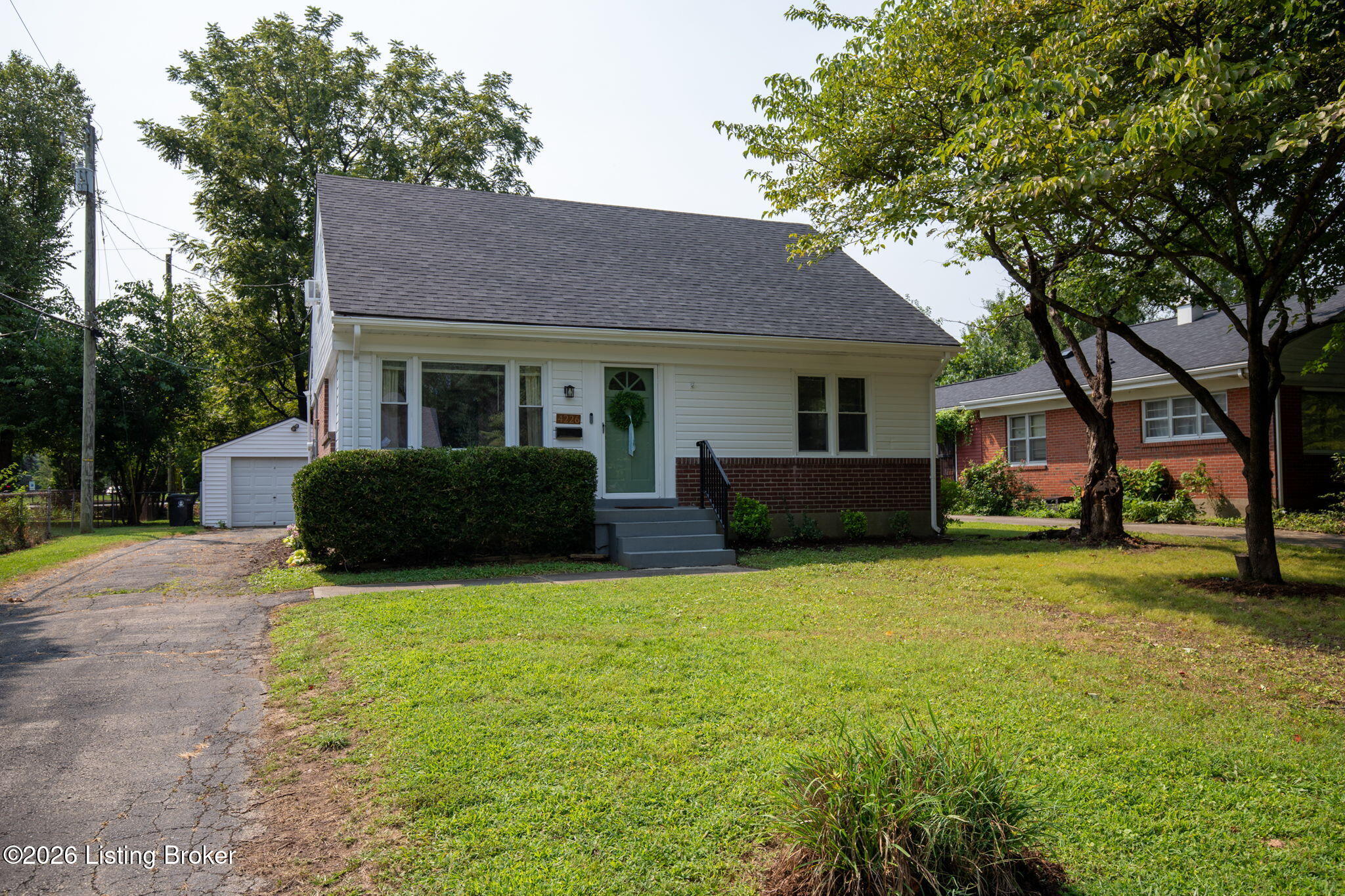 4226 Brookhaven Ave Property Photo 3