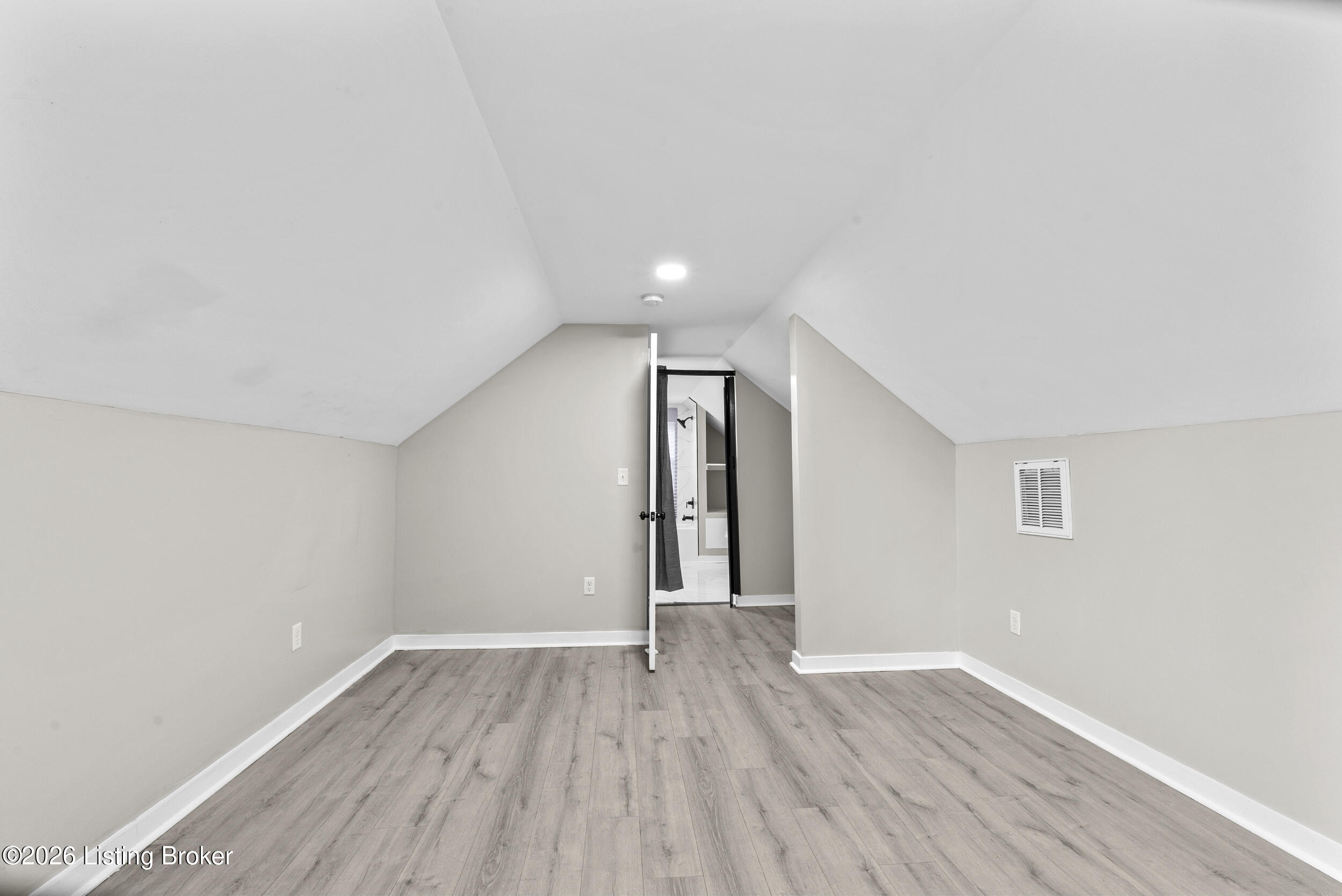 7716 Dingle Dell Rd Property Photo 27