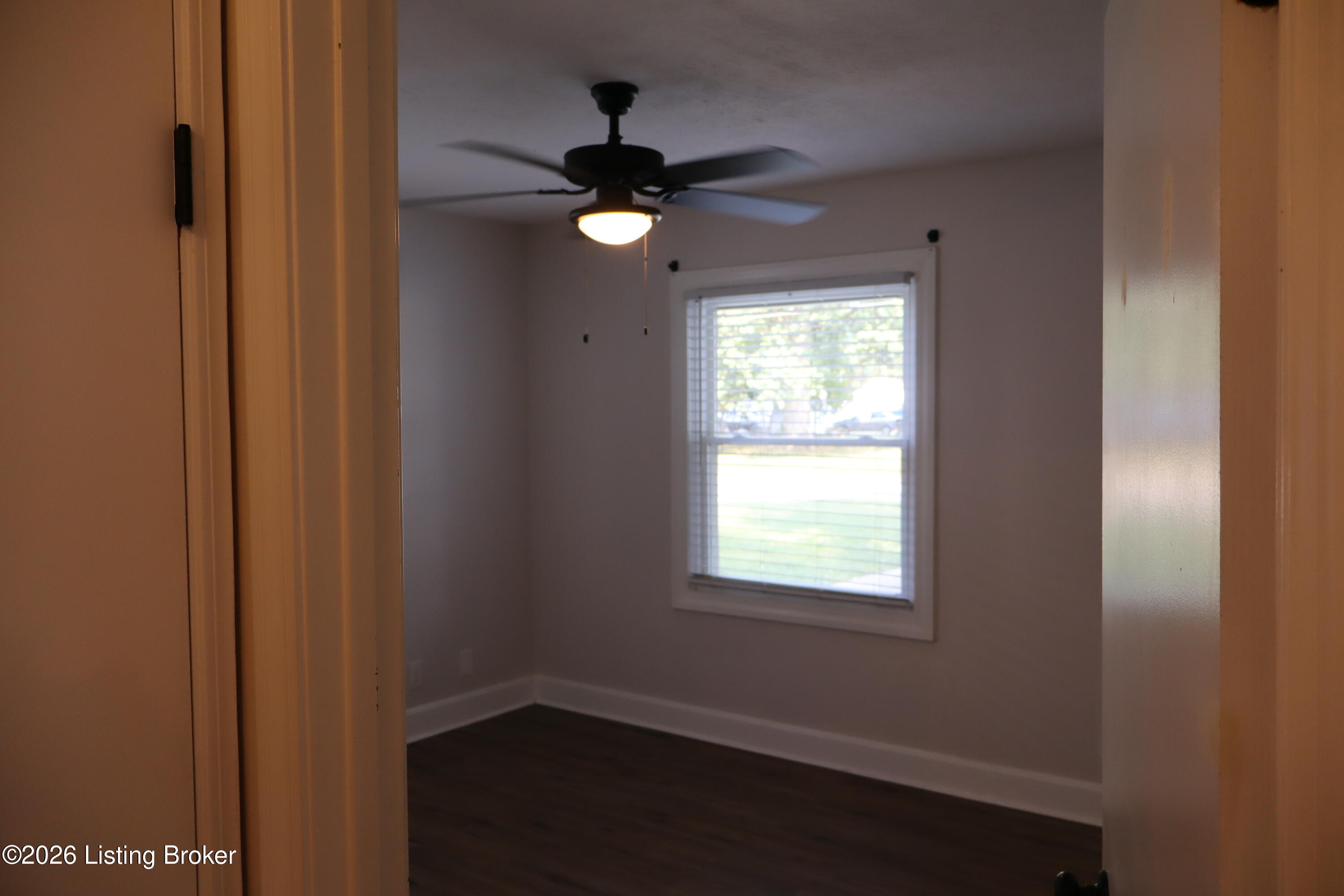 4832 S 6th St Property Photo 15