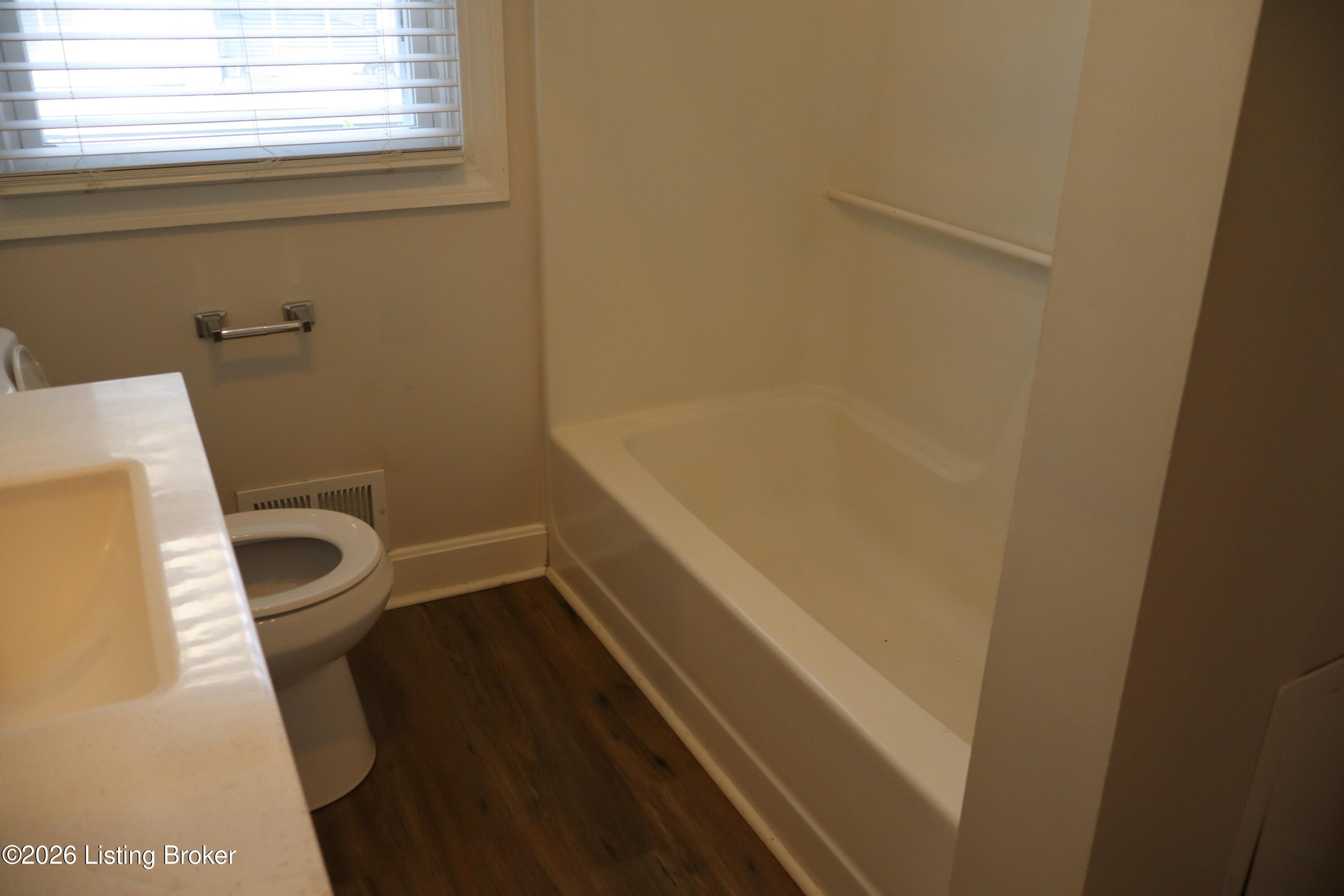 4832 S 6th St Property Photo 22