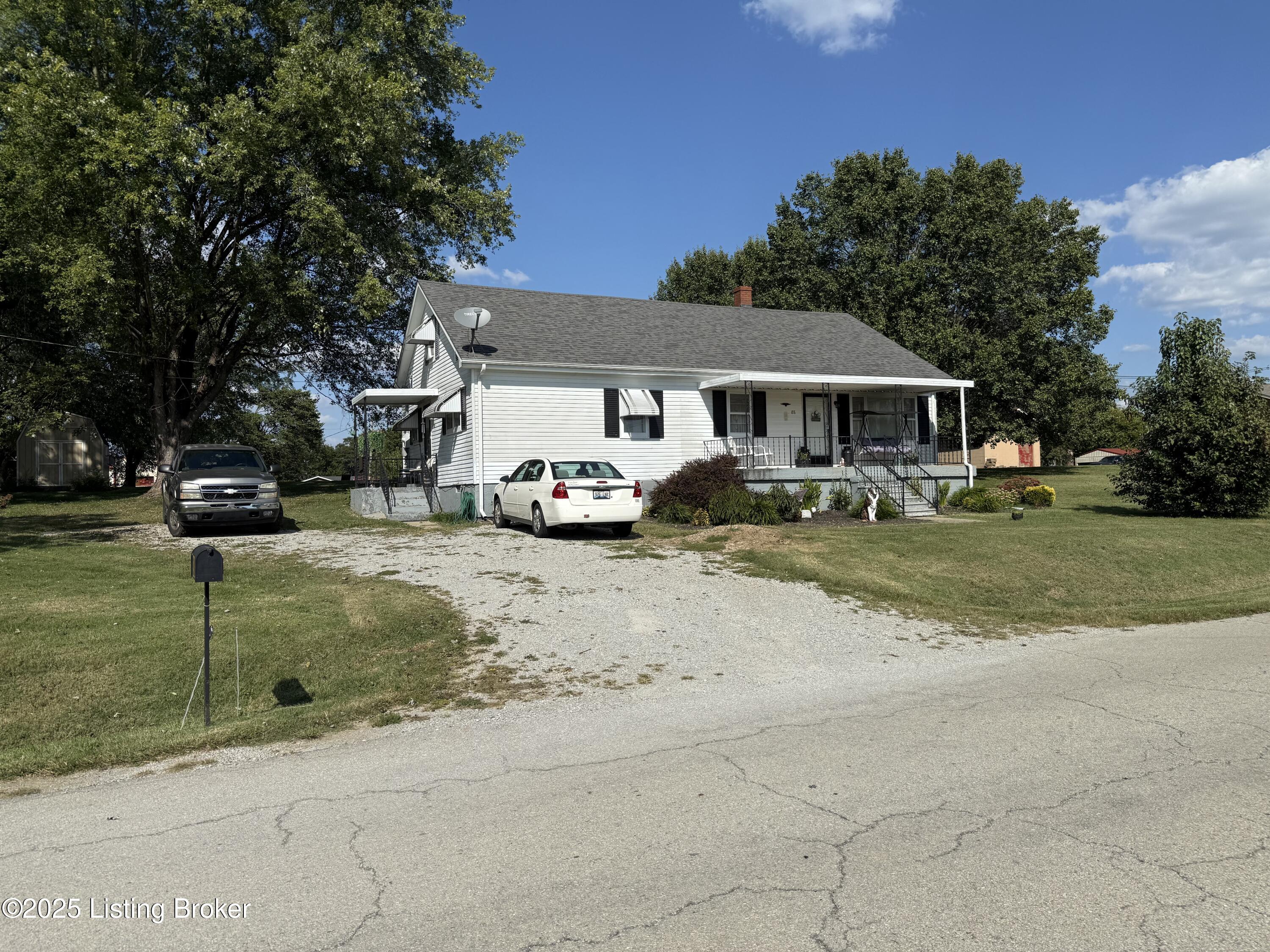 88 Robert Taylor Ln Property Photo 1