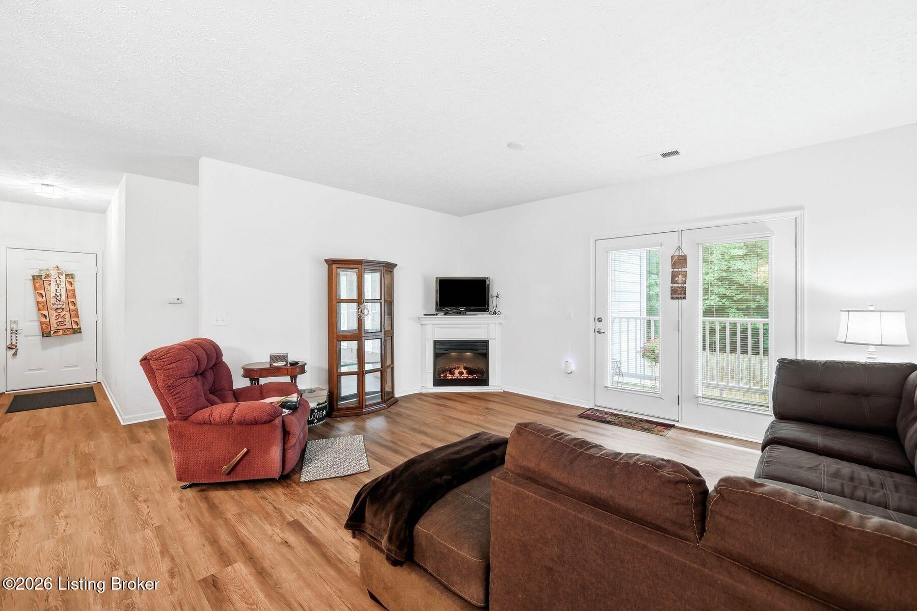 2706 Bradford Commons Dr 202 Property Photo 5