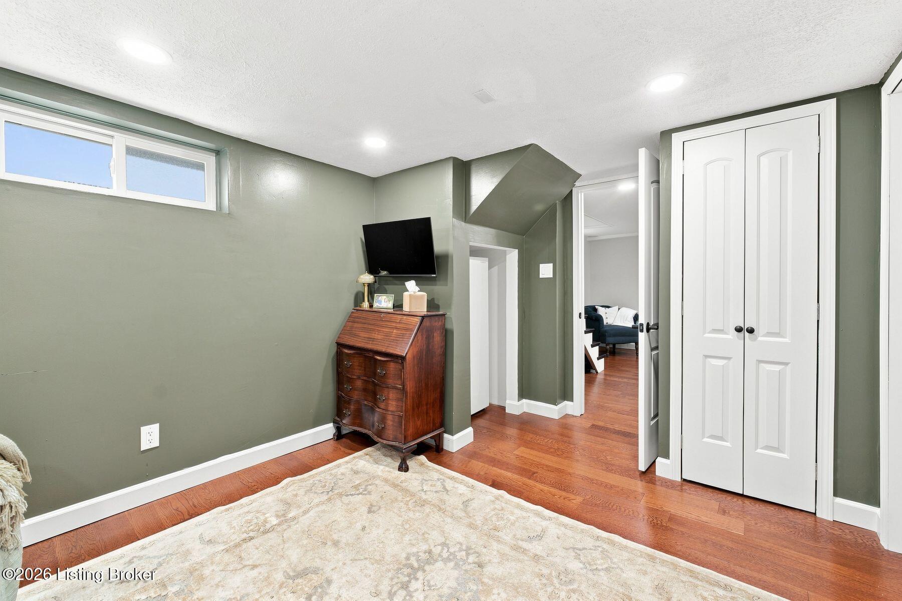 2609 Whittier Ave Property Photo 37