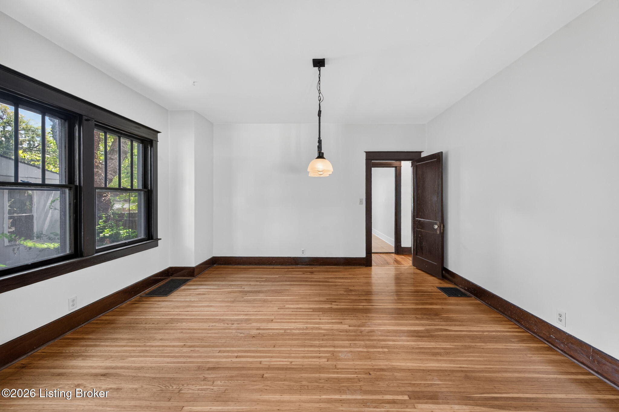 1844 Roanoke Ave Property Photo 11