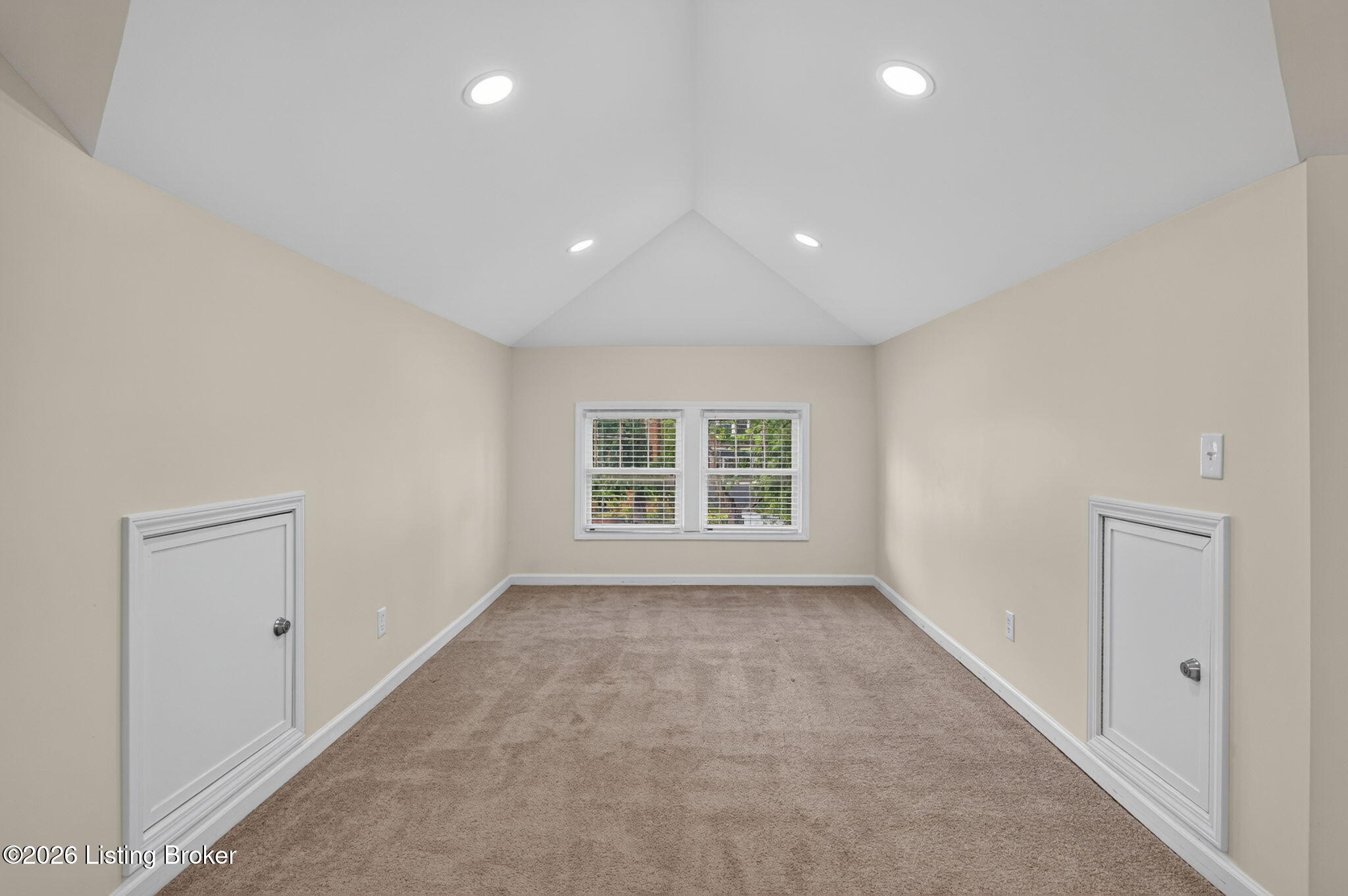 1844 Roanoke Ave Property Photo 27