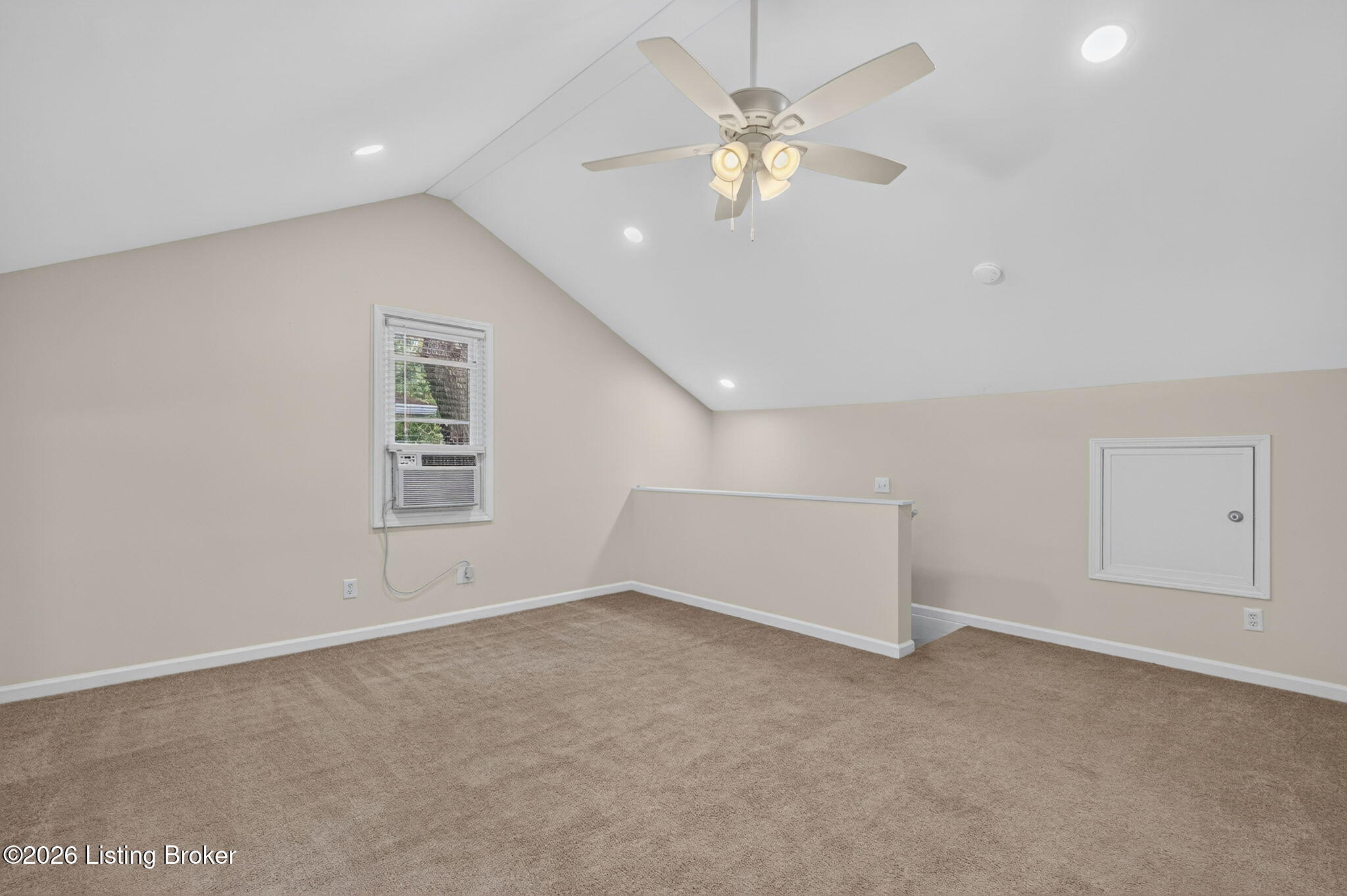 1844 Roanoke Ave Property Photo 29