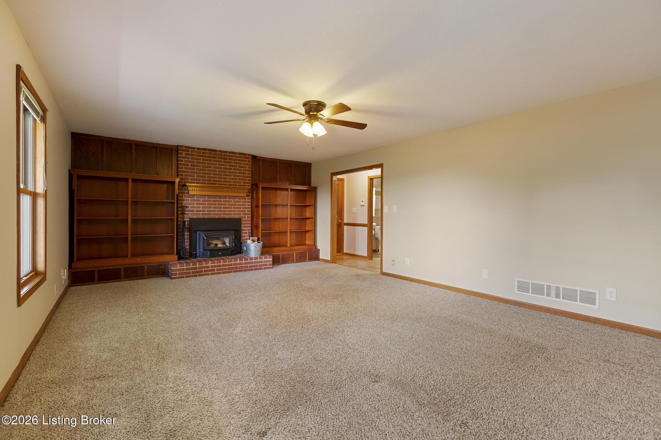3716 Valley Creek Dr Property Photo 14