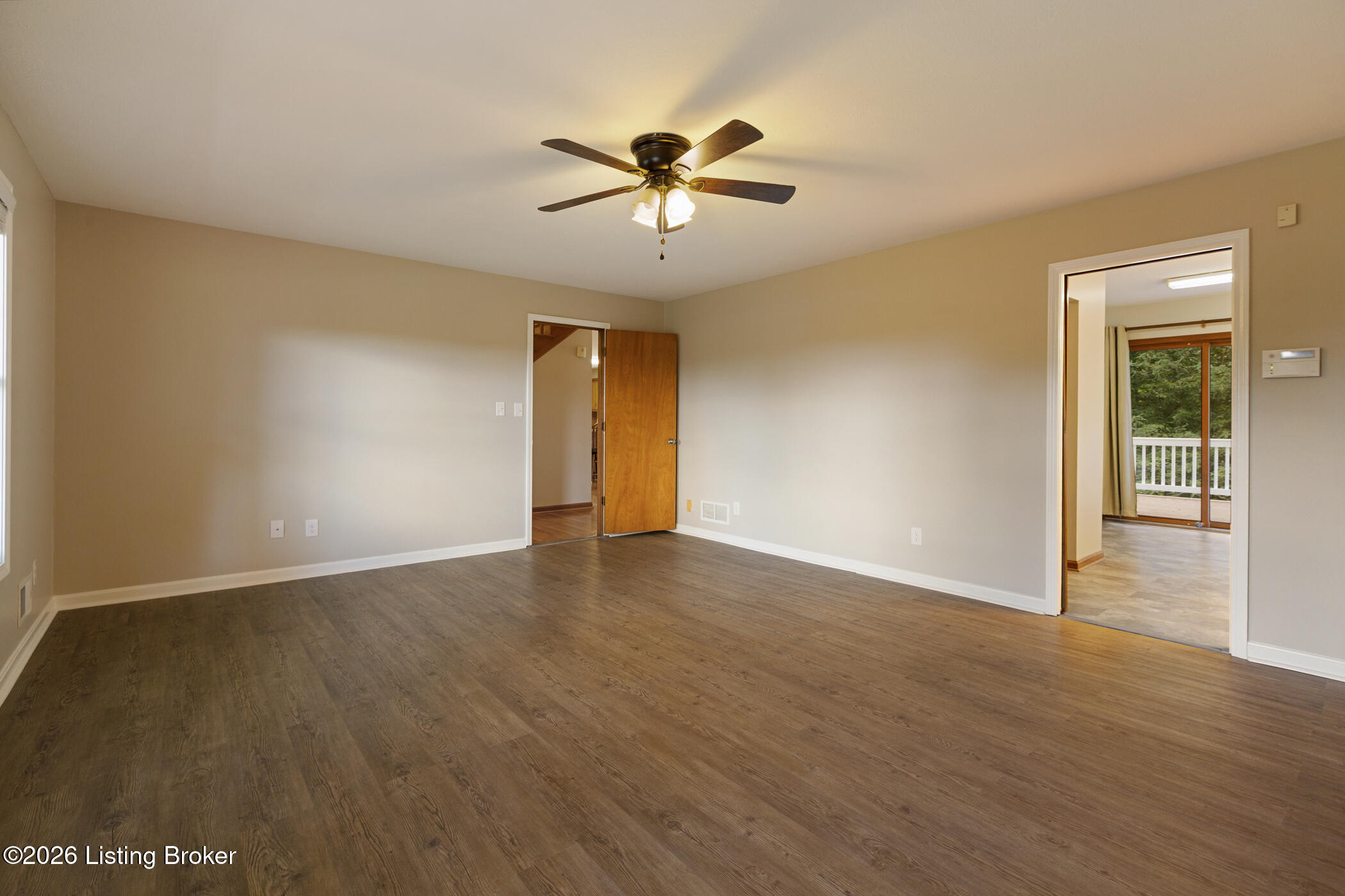 3716 Valley Creek Dr Property Photo 29